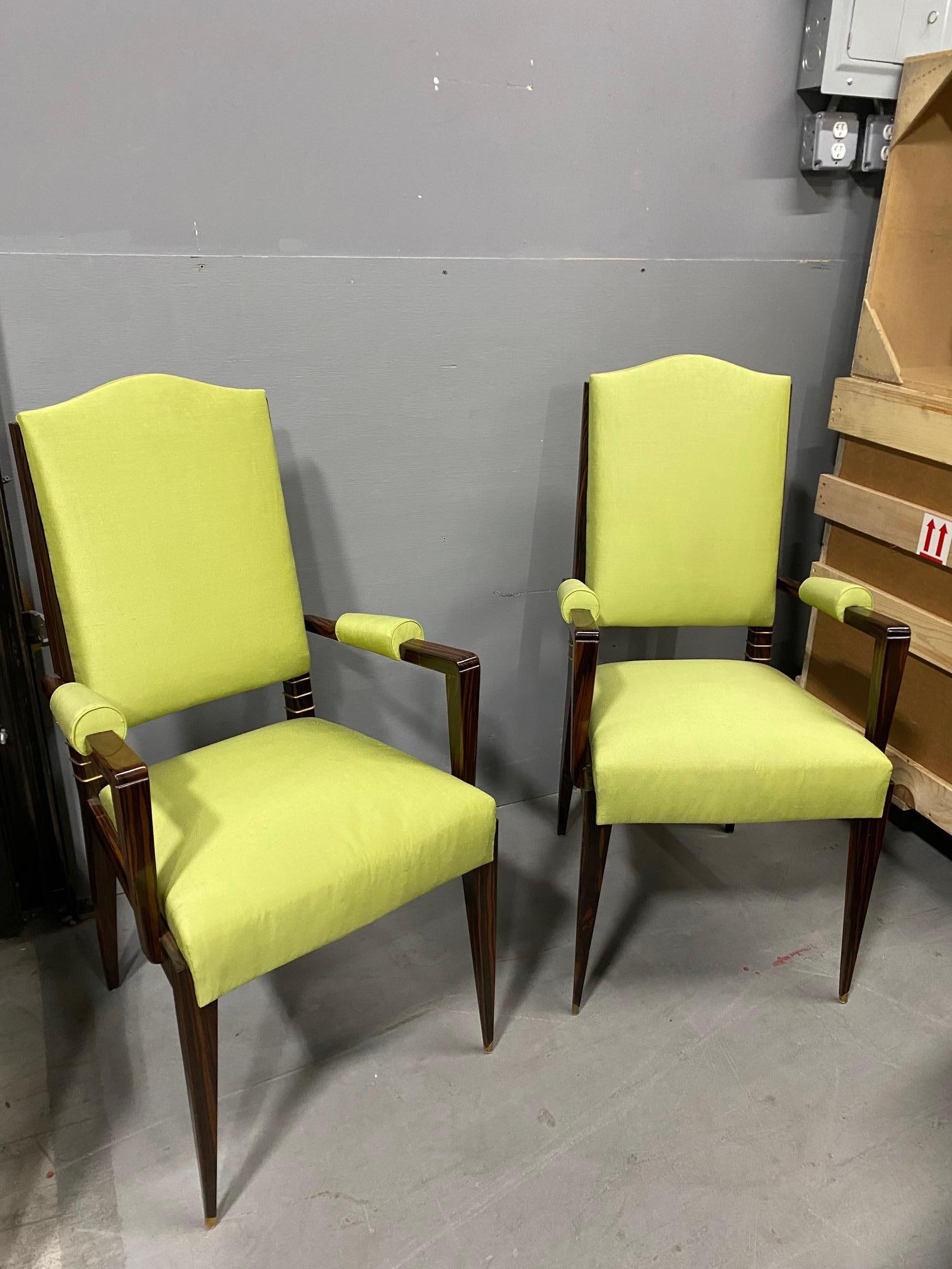 Paar Art Deco  Makassar-Ebenholz-Sessel von Maison Dominique (Französisch) im Angebot