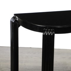 Paar Art Deco Machin Age Schwarzer Lack Beistelltische mit eingelassenen Vitrolite-Platten