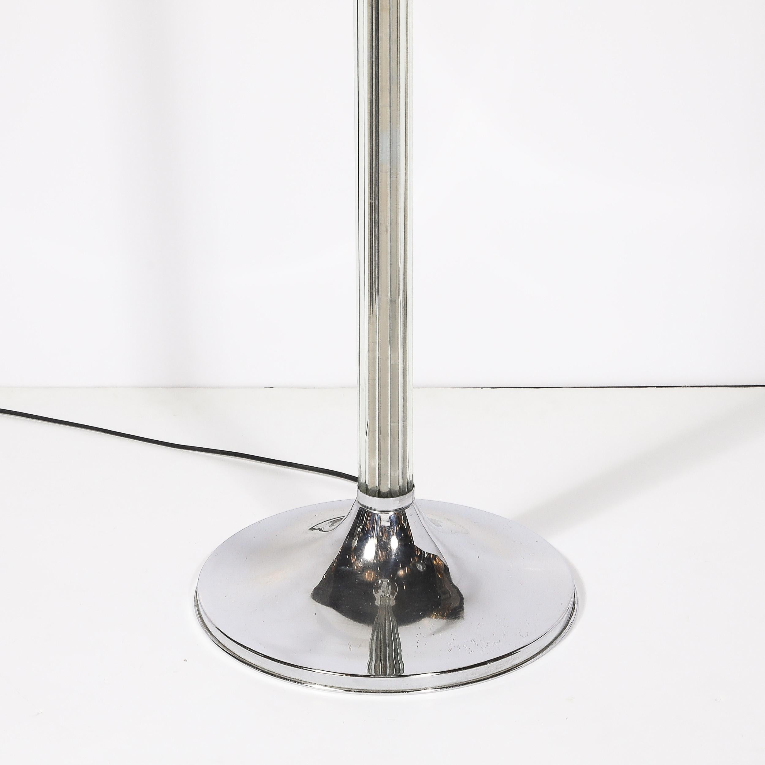 Français Paire de torchères à tige en verre et chrome de l'âge du Machin Art Déco en vente