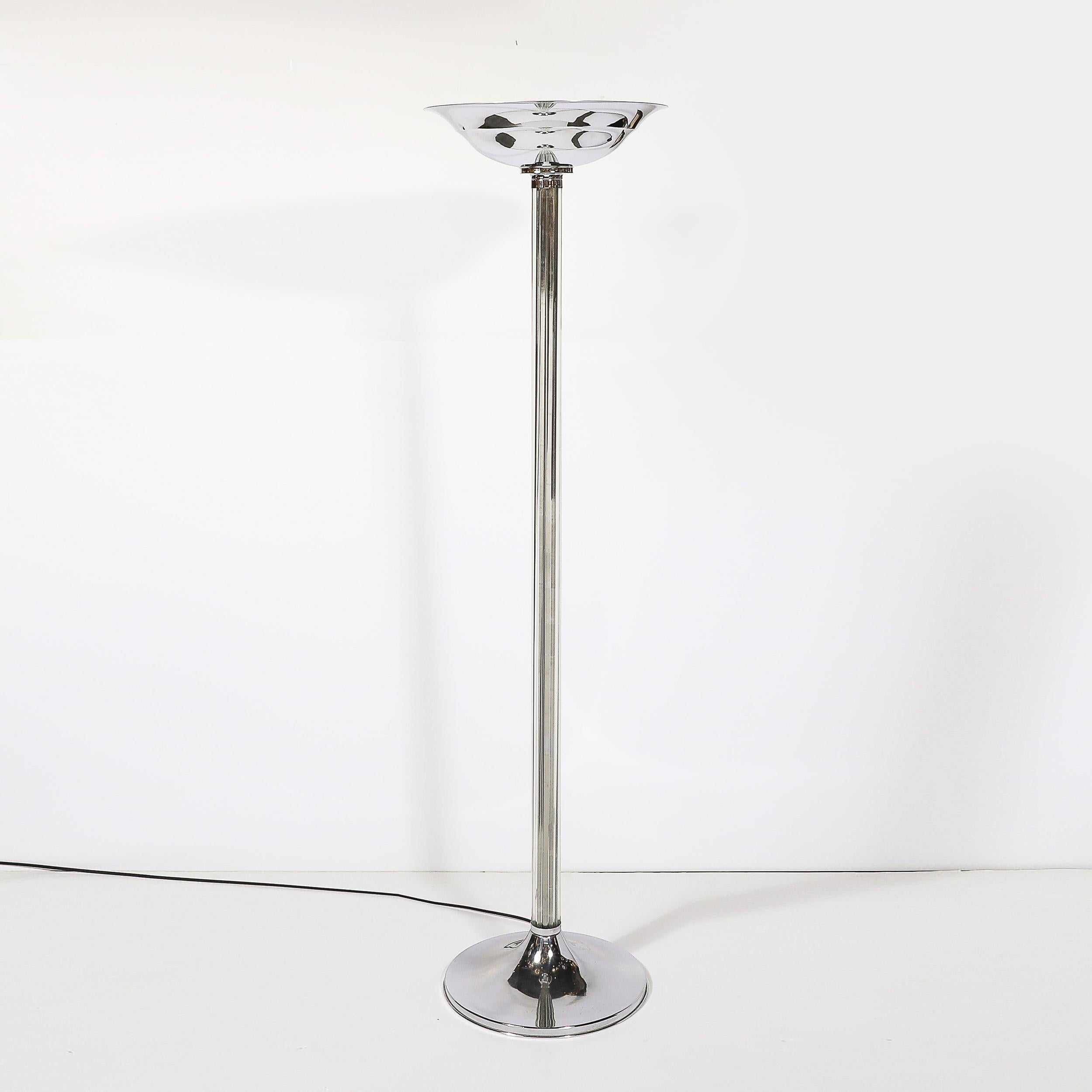 Milieu du XXe siècle Paire de torchères à tige en verre et chrome de l'âge du Machin Art Déco en vente