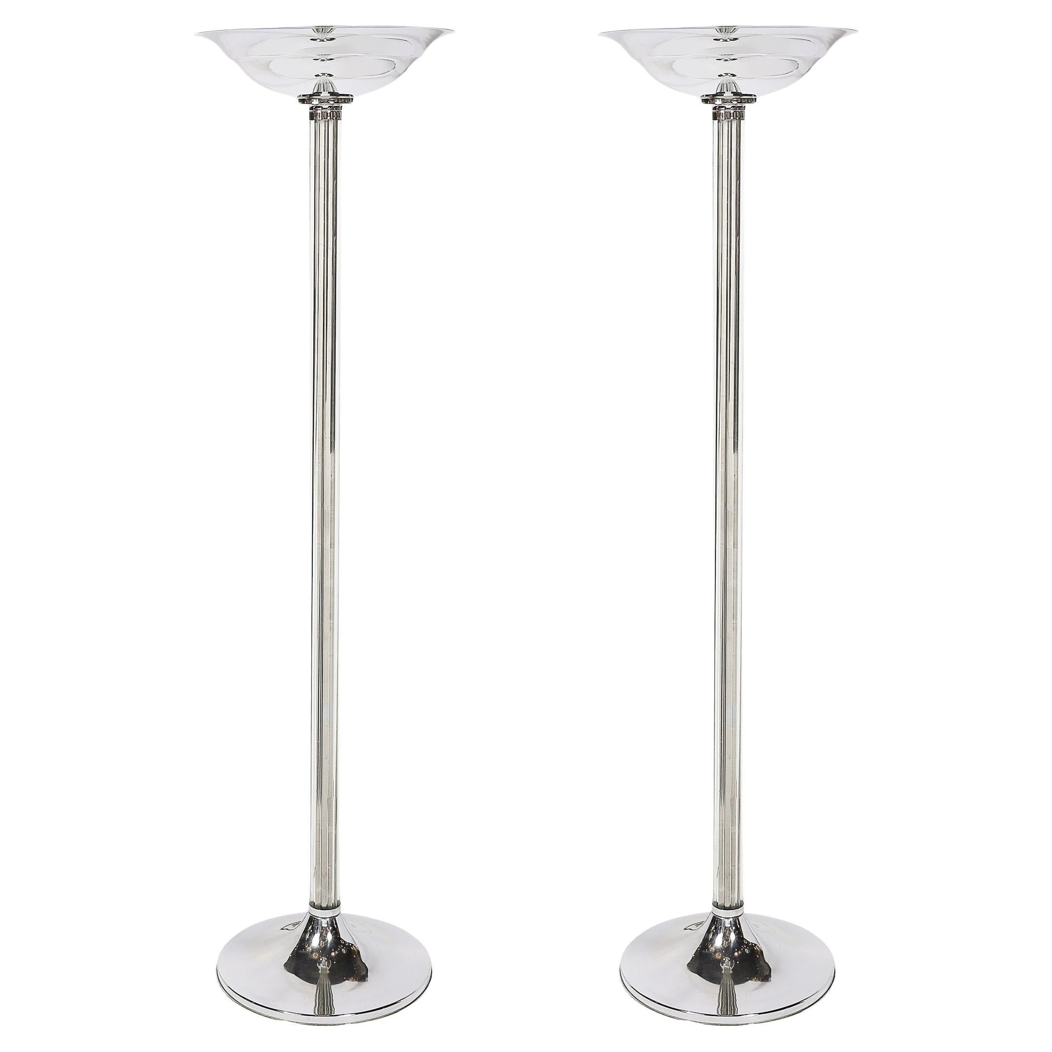 Paire de torchères à tige en verre et chrome de l'âge du Machin Art Déco en vente