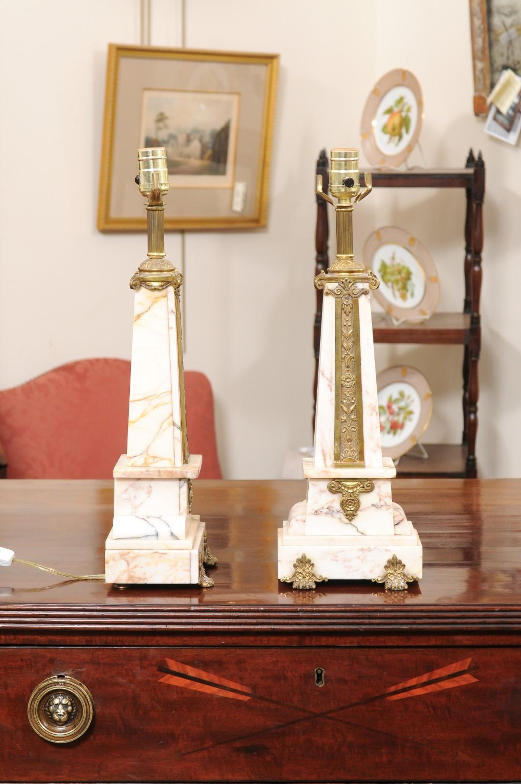  Pair of Art Deco Marble Lamps with Gilt Bronze Mounts, ca. 1920 For Sale 3