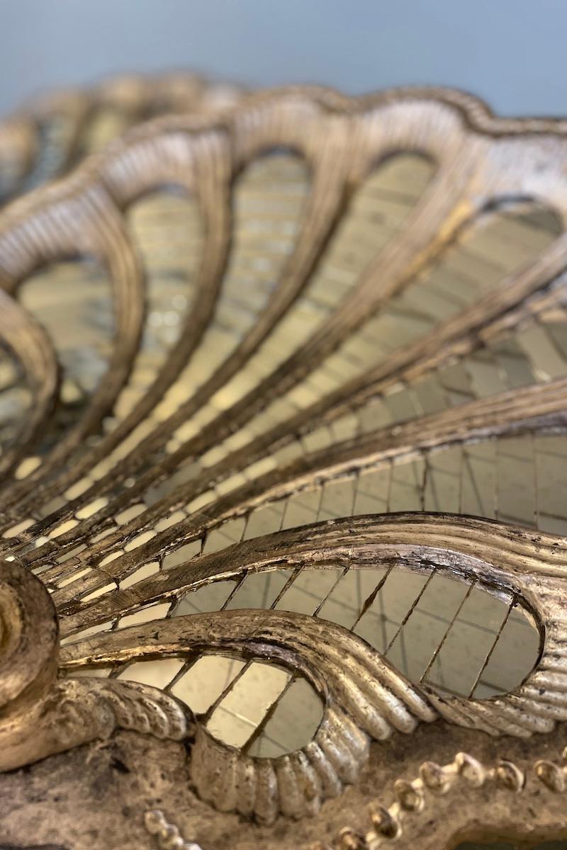 Paar Art-Déco-Medaillons aus versilbertem Holz und Spiegelmosaik im Angebot 8