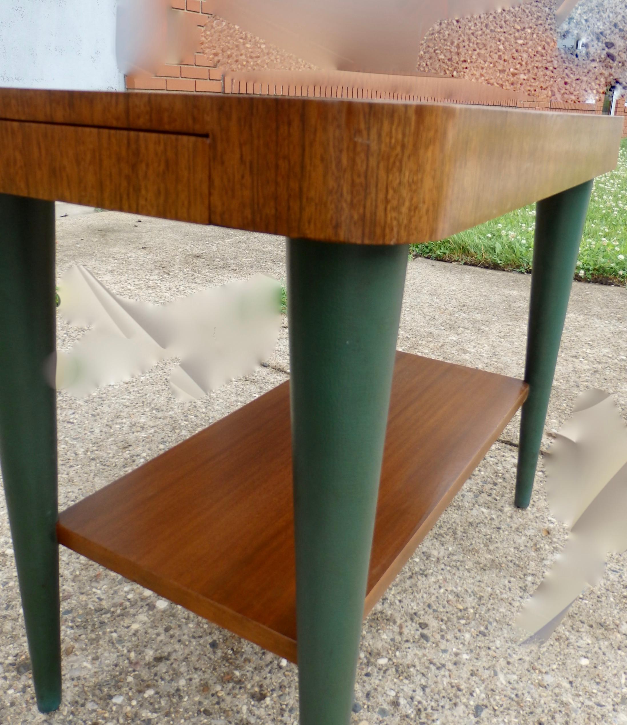 Pair of Art Deco Moderne Burl Top Side Tables by Gilbert Rohde In Good Condition In Ferndale, MI