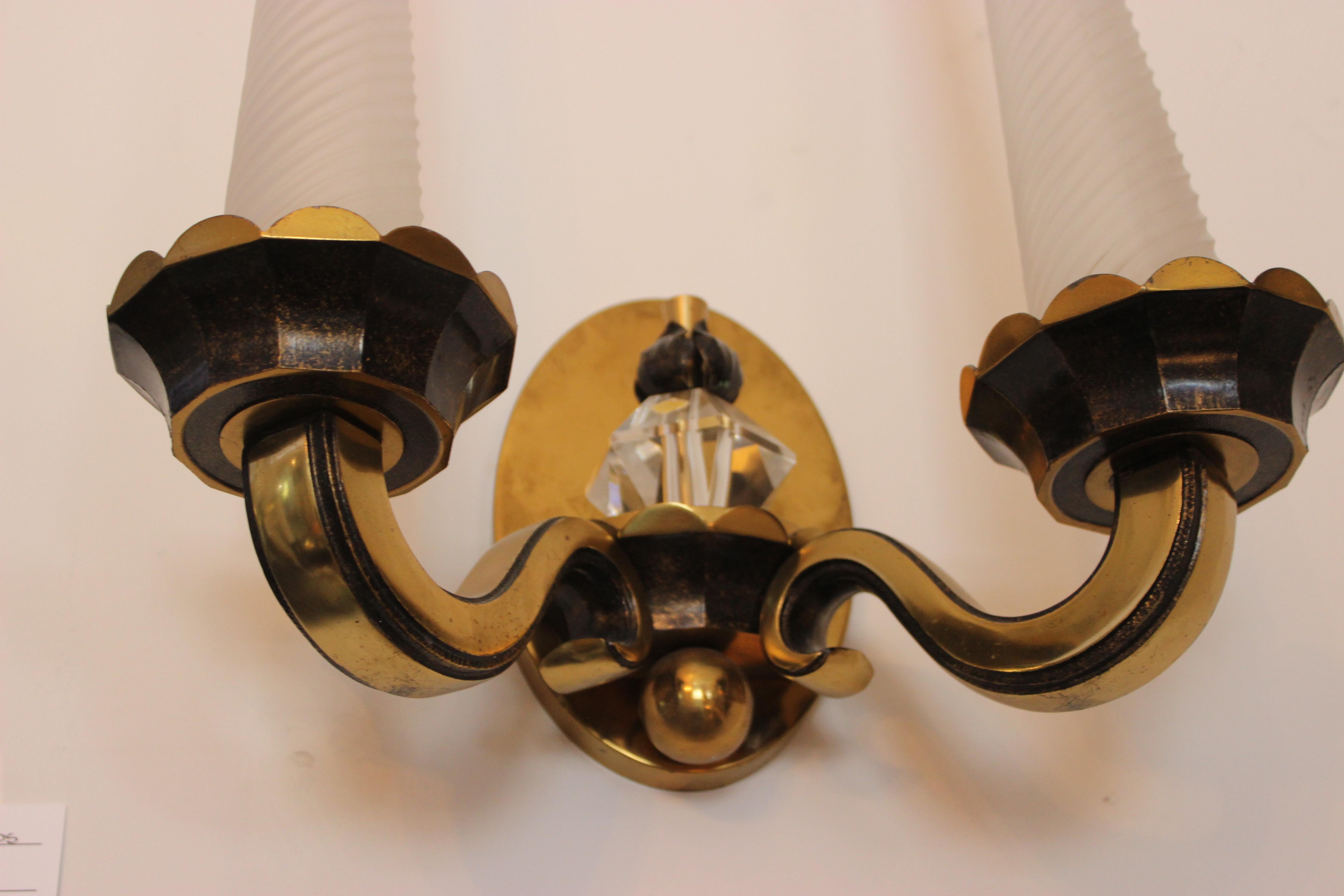 Pair of Art Deco Moderne Wall Sconces For Sale 2
