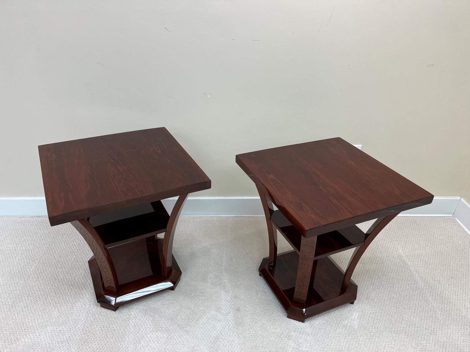 Pair Of Art Deco Modernist Square Top Three Tier Side Tables, American C. 1930's In Excellent Condition For Sale In Bernville, PA
