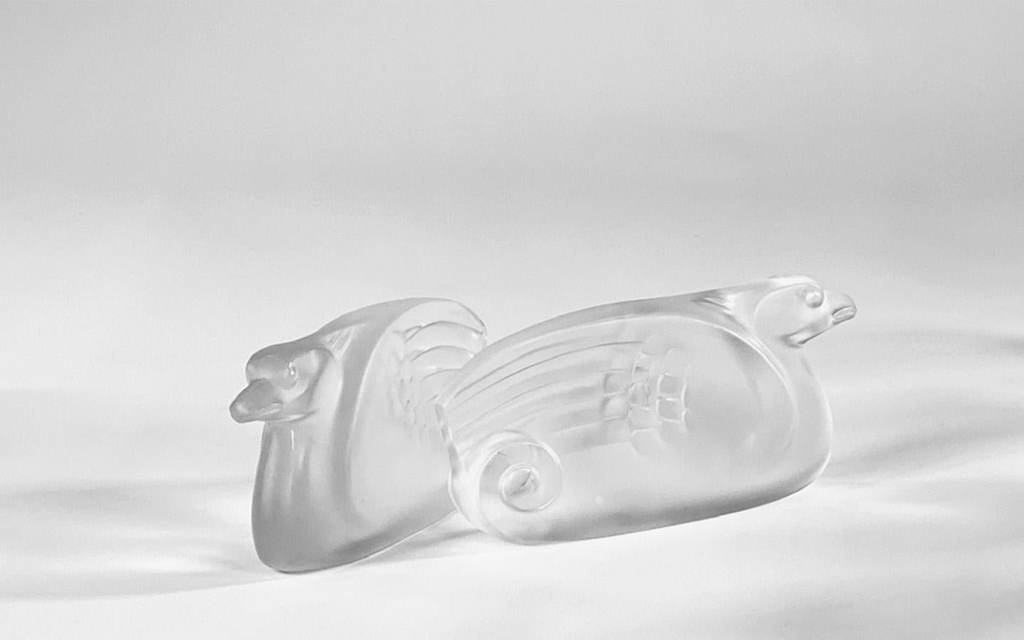 Early 20th Century Pair of Art Deco Molded Crystal Stylized Bird Bookends For Sale