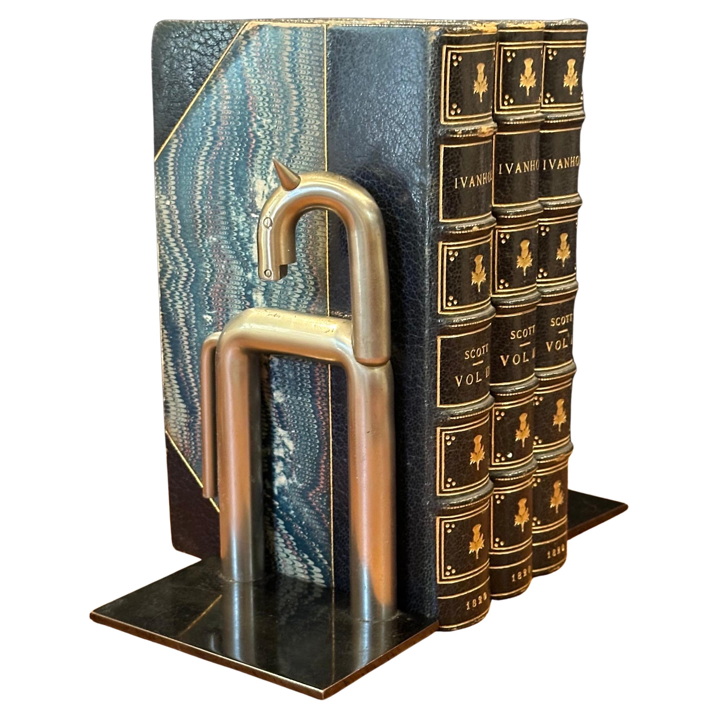 Pair of Art Deco Nickel Horse Bookends by Walter Von Nessen for Chase & Co. In Good Condition For Sale In San Diego, CA