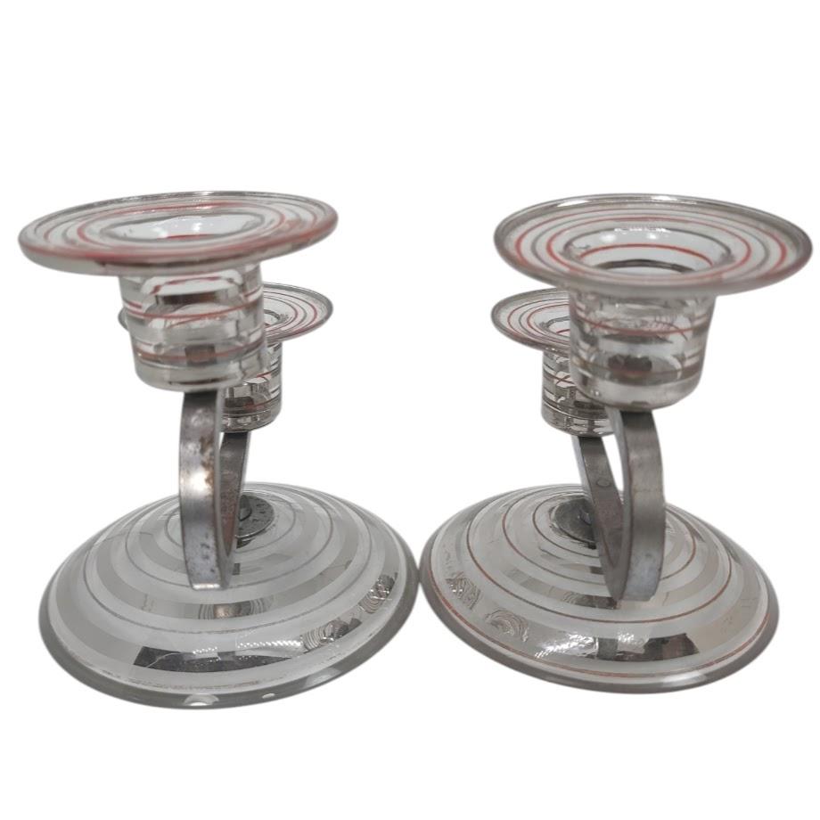 Coppia di candelabri Art Deco placcati in nichel con coperchi in vetro In condizioni buone in vendita a Ciudad Autónoma Buenos Aires, AR
