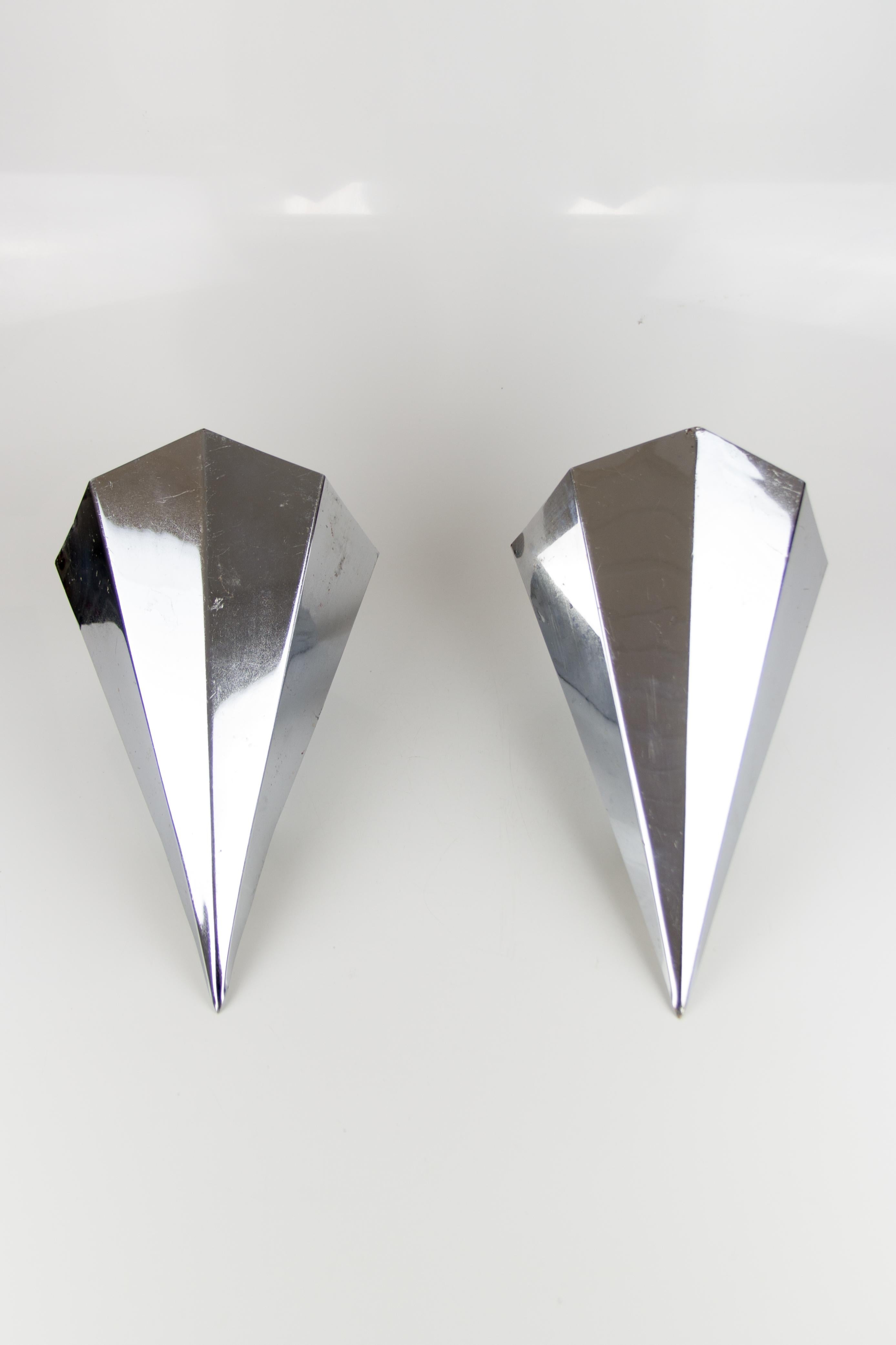Pair of Art Deco Nickel-Plated Metal Prism Corner Wall Sconces, France, 1920s For Sale 7