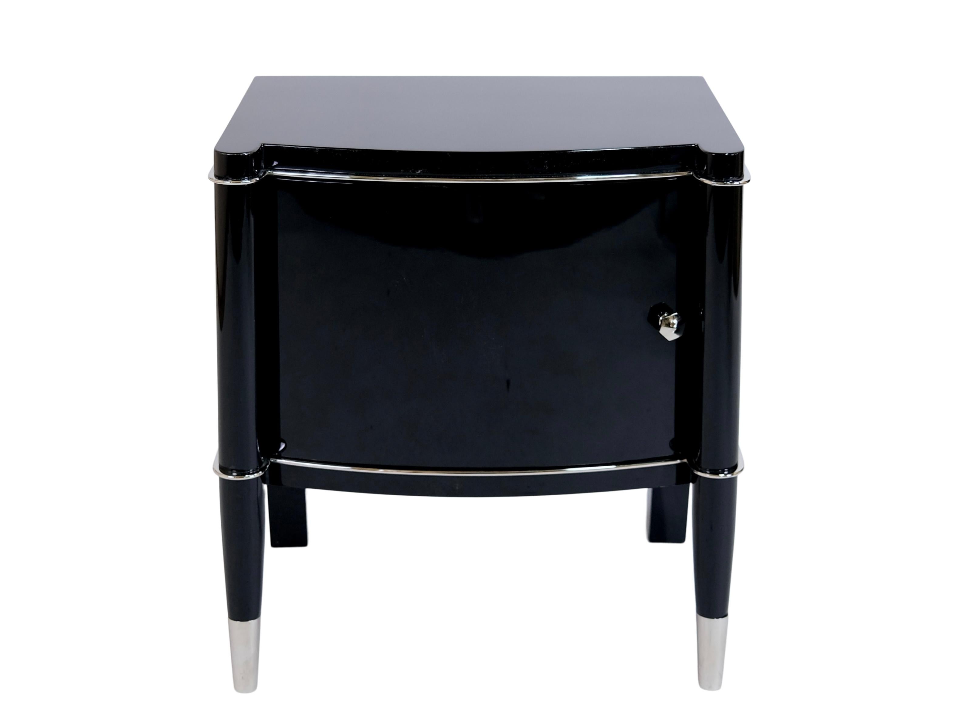 Pair of Art Deco Night Stands in Black Lacquer from De Coene Frères 1940s In Good Condition In Ulm, DE