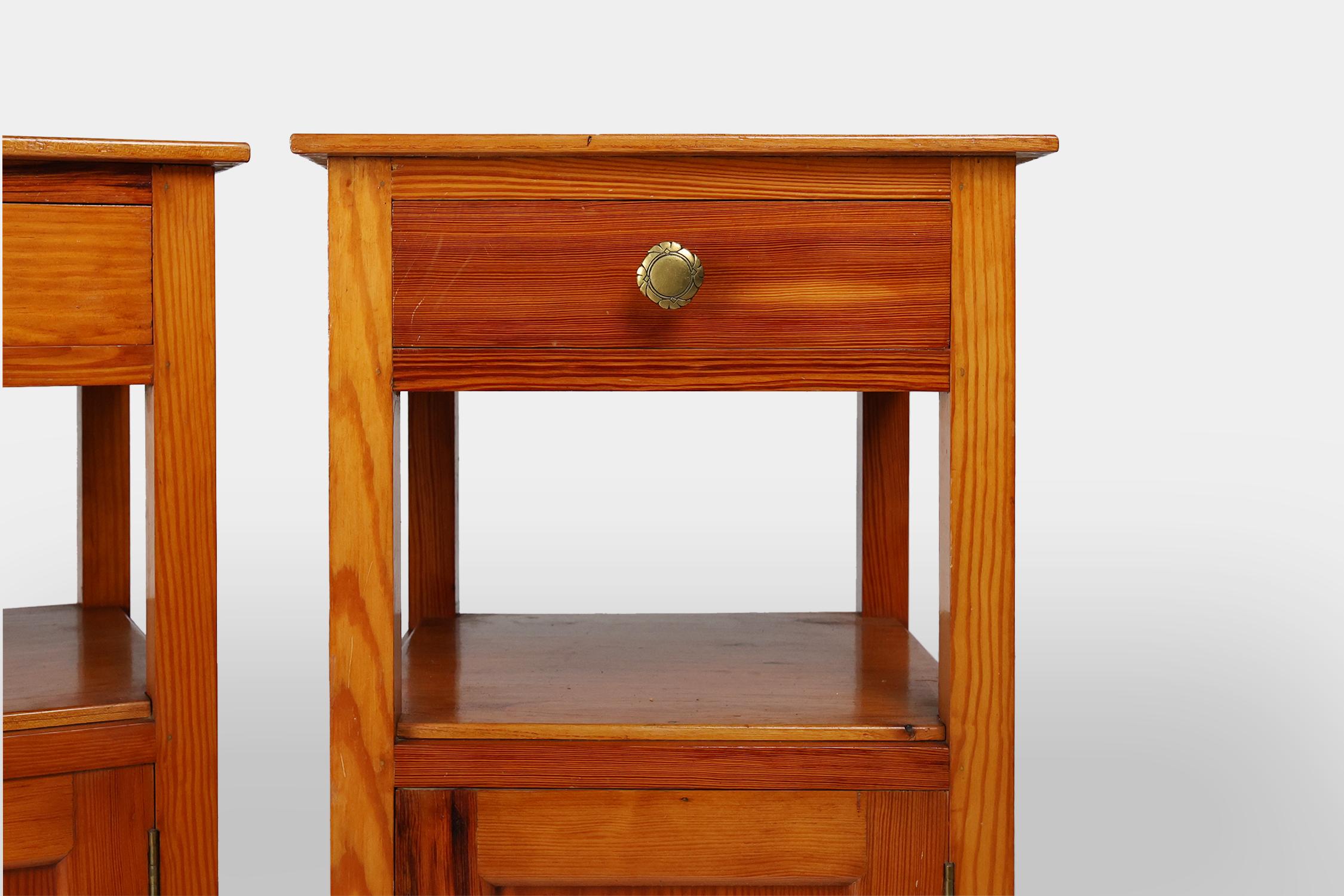 Rustic Pair of Art Deco Nightstands in wood, France 1940s For Sale