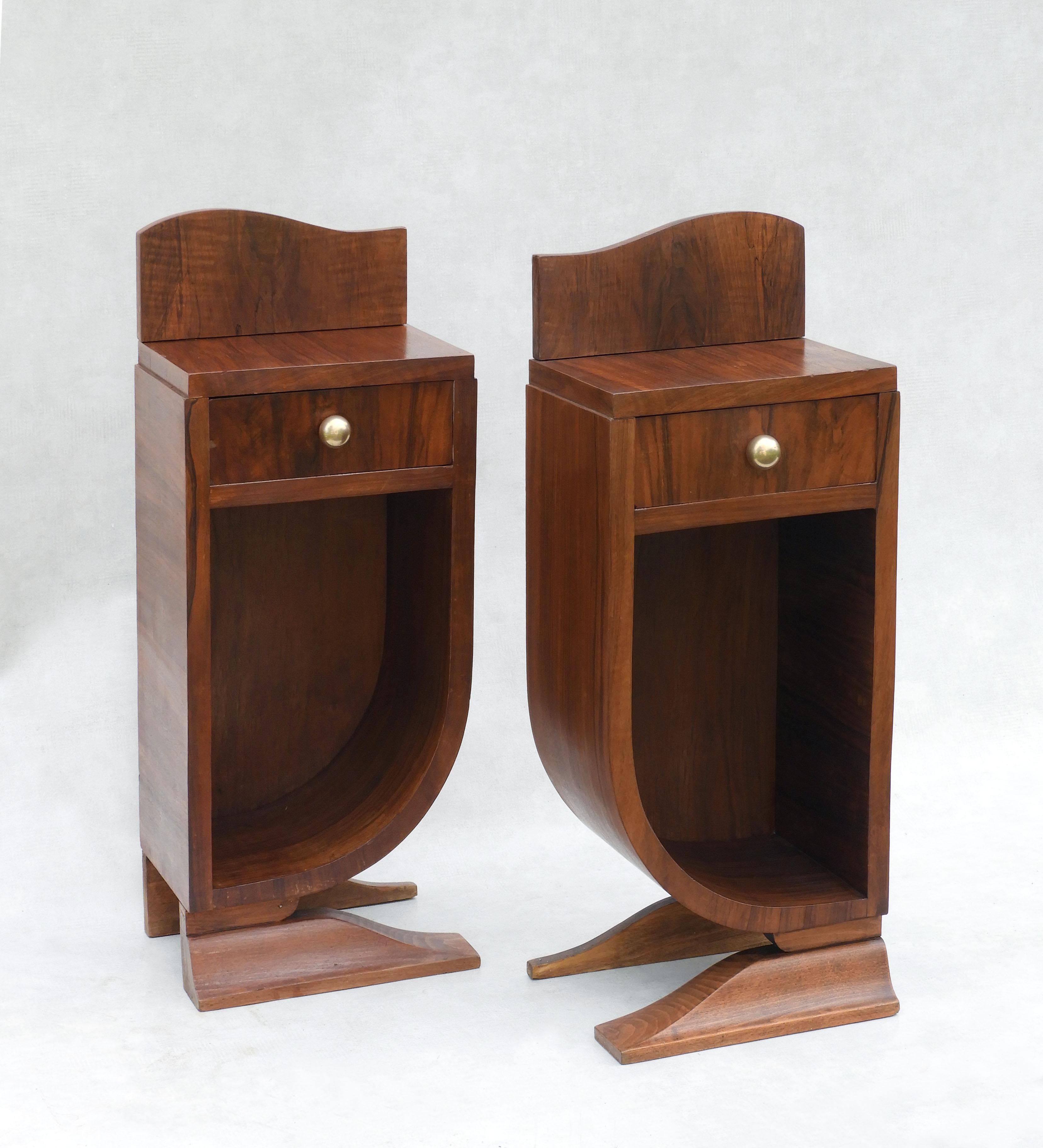 Veneer Pair of Art Deco Nightstands, Side Cabinets or Sofa End Tables, C1930s France For Sale