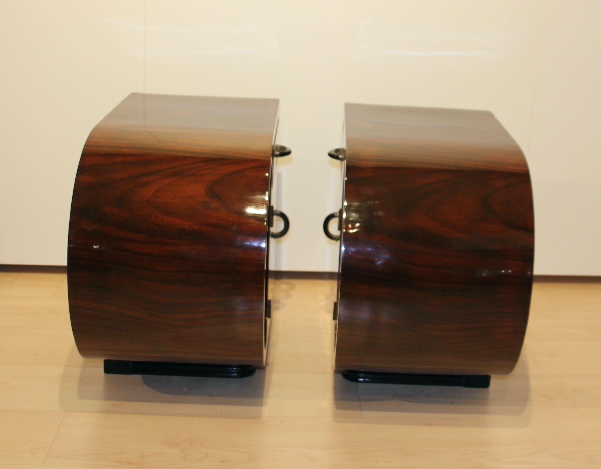 Pair of Art Deco Nightstands, Walnut Veneer, France circa 1930 2