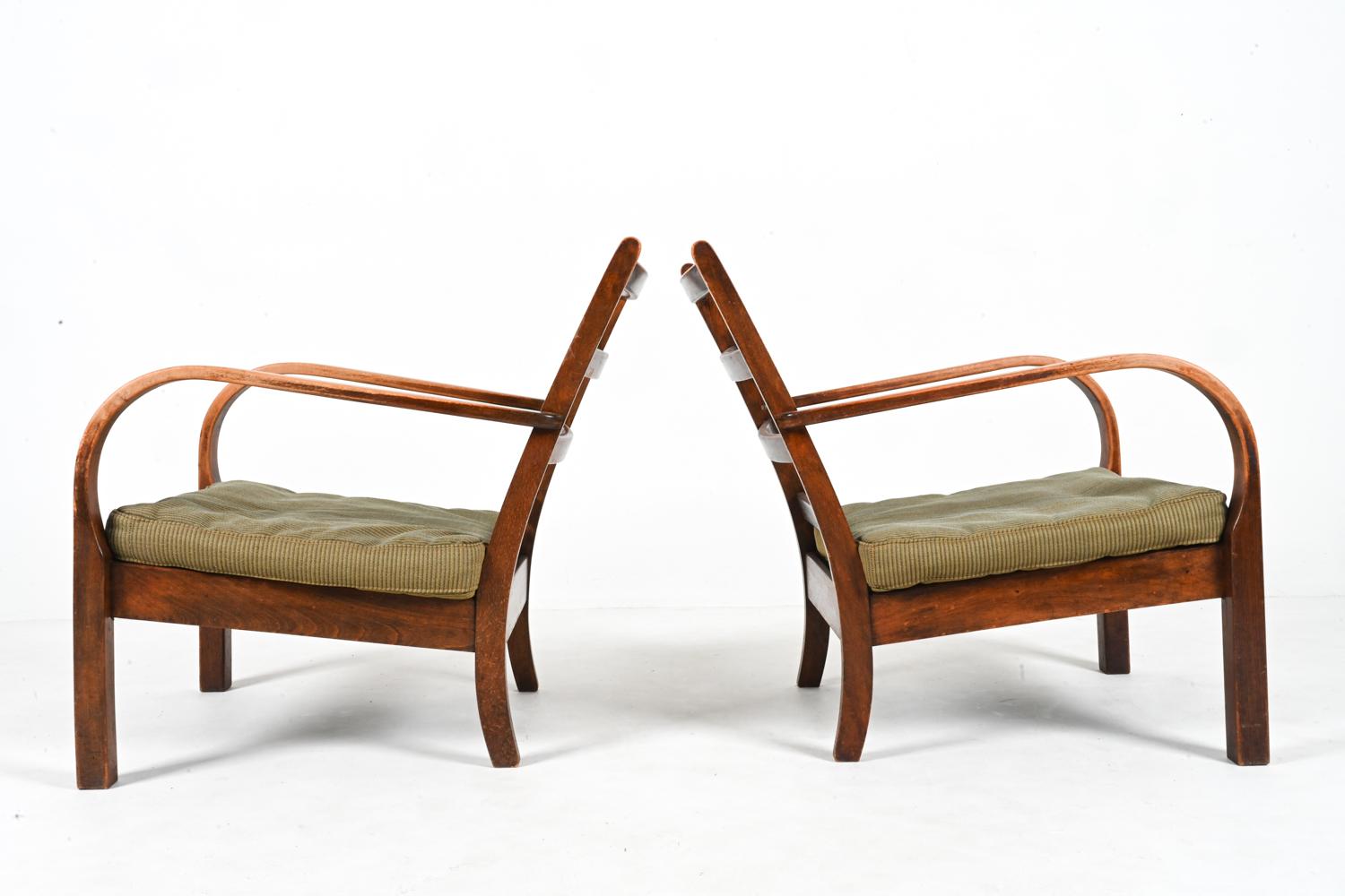 Pair of Art Deco Oak Lounge Chairs Attributed to Frits Schlegel for Fritz Hansen For Sale 5