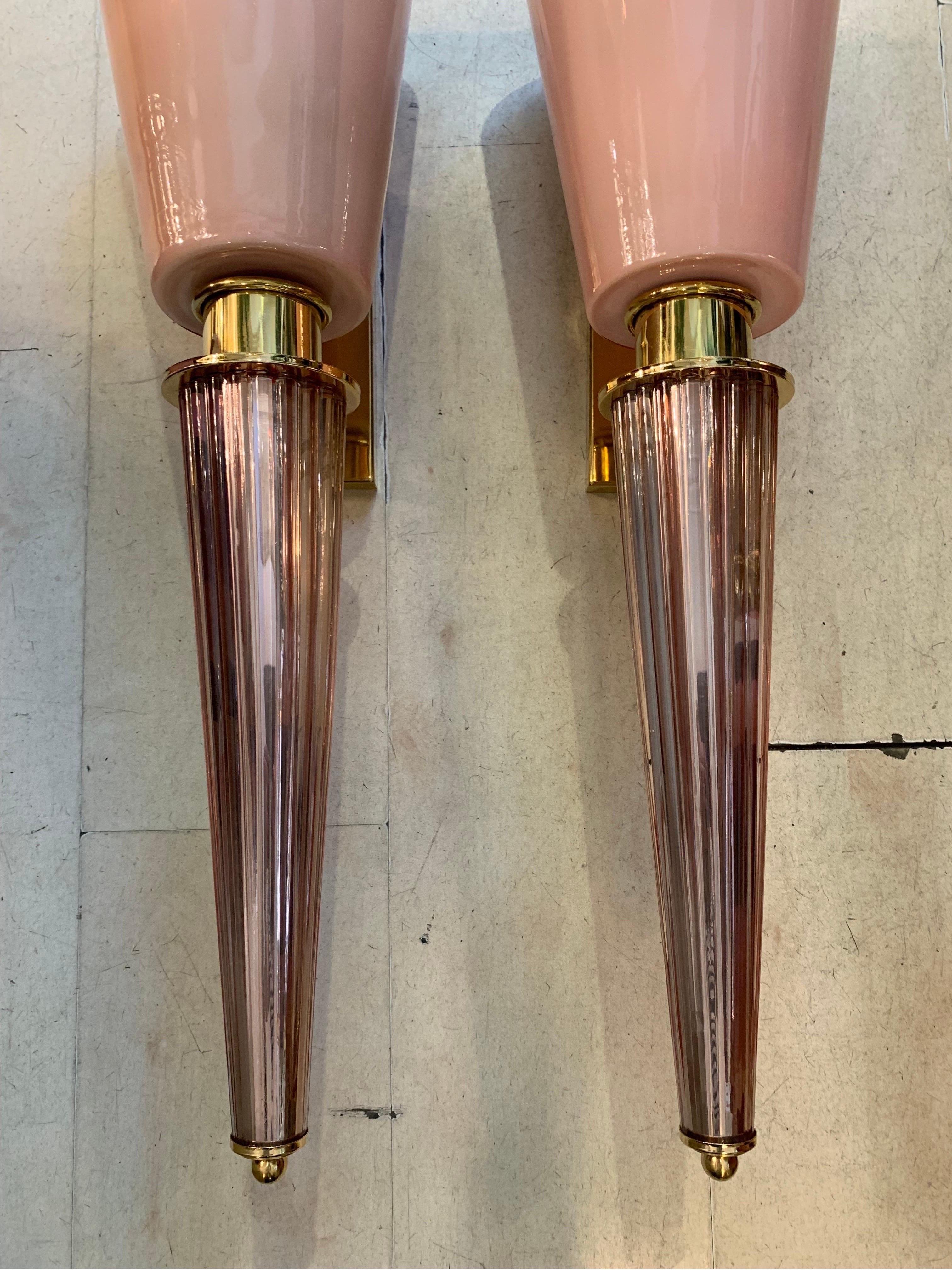 Pair of Art Deco Pink Conical Murano Wall Sconces, Brass Fittings, 1940s For Sale 7