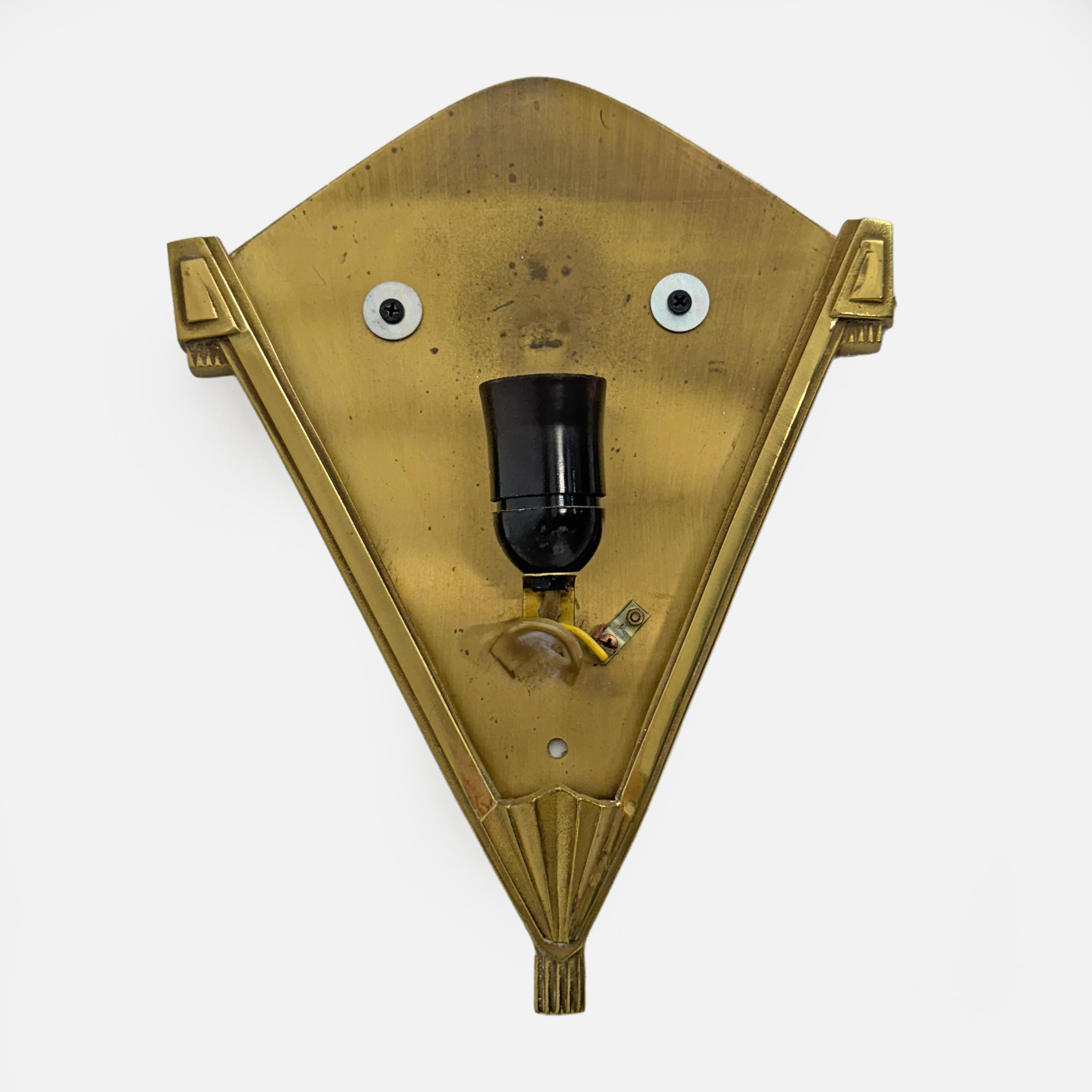 Pair of Art Deco Pressed Glass and Brass Sconces, France, 1930s im Angebot 1