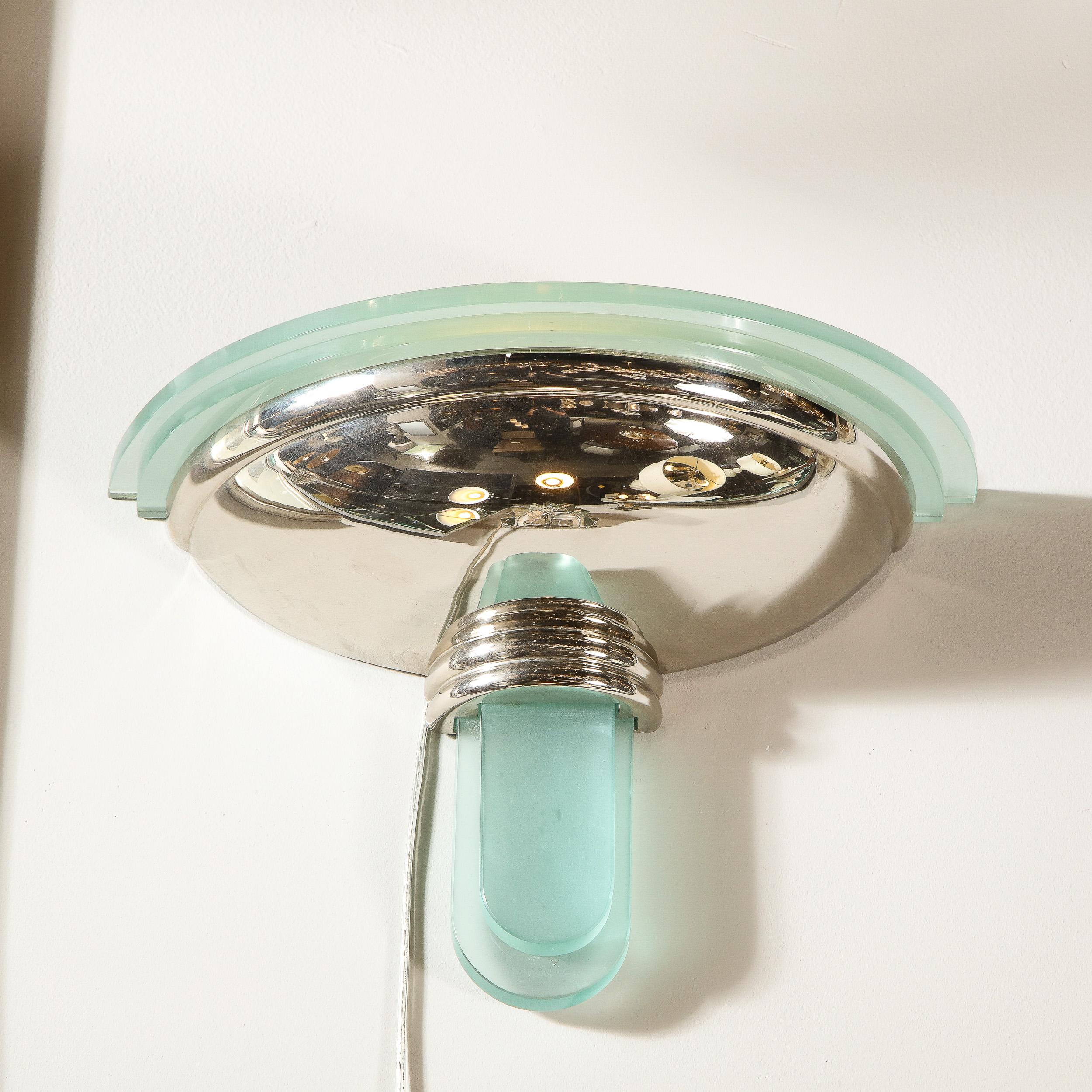 Coppia di lampade a getto d'acqua in stile Art Deco Revival e vetro blu celadon In condizioni ottime in vendita a New York, NY