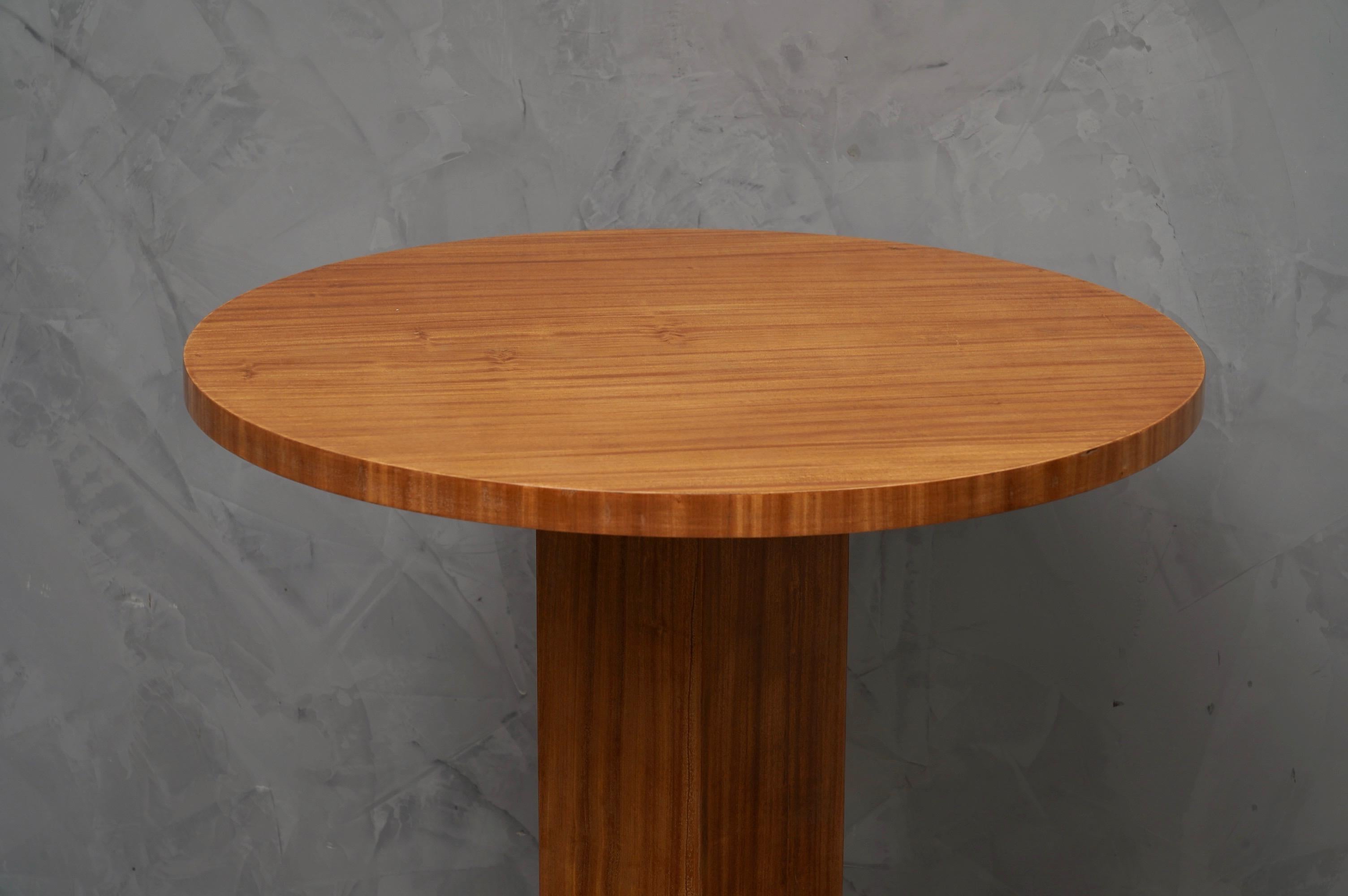 Pair of Art Deco Round Cedar Wood French Side Tables, 1930 2