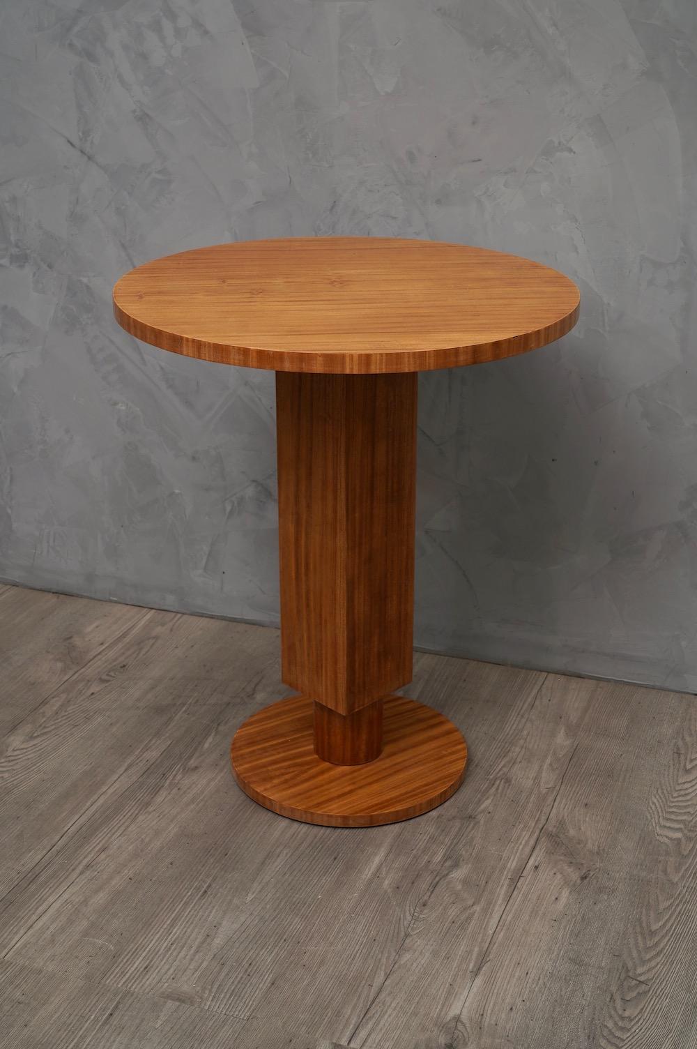 Pair of Art Deco Round Cedar Wood French Side Tables, 1930 4