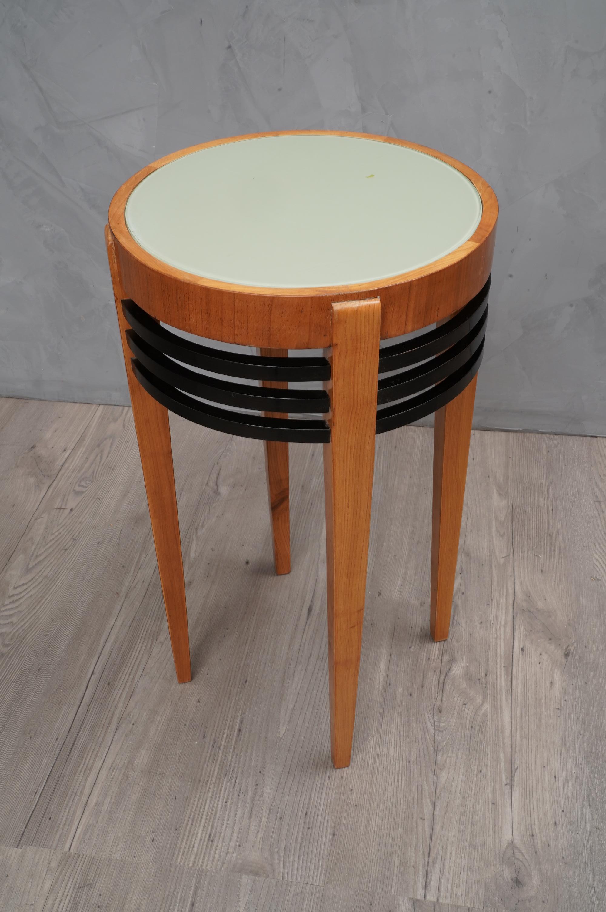 Pair of Art Deco Round Cherrywood and Glass Side Tables, 1930 5