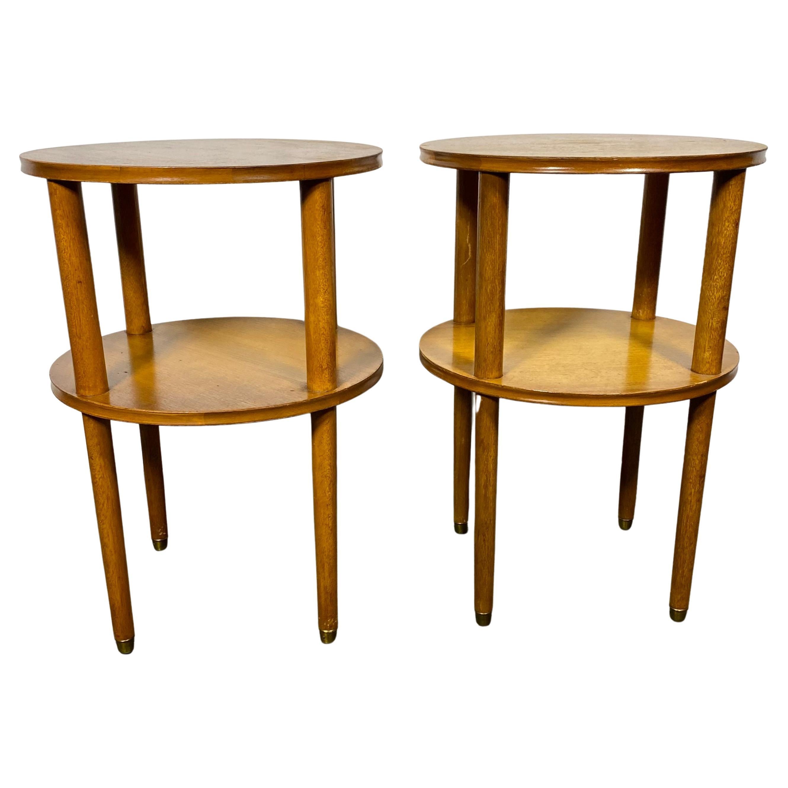 Ein Paar runde Art-Déco-Tische mit zwei Etagen, entworfen von Alfons Bach 