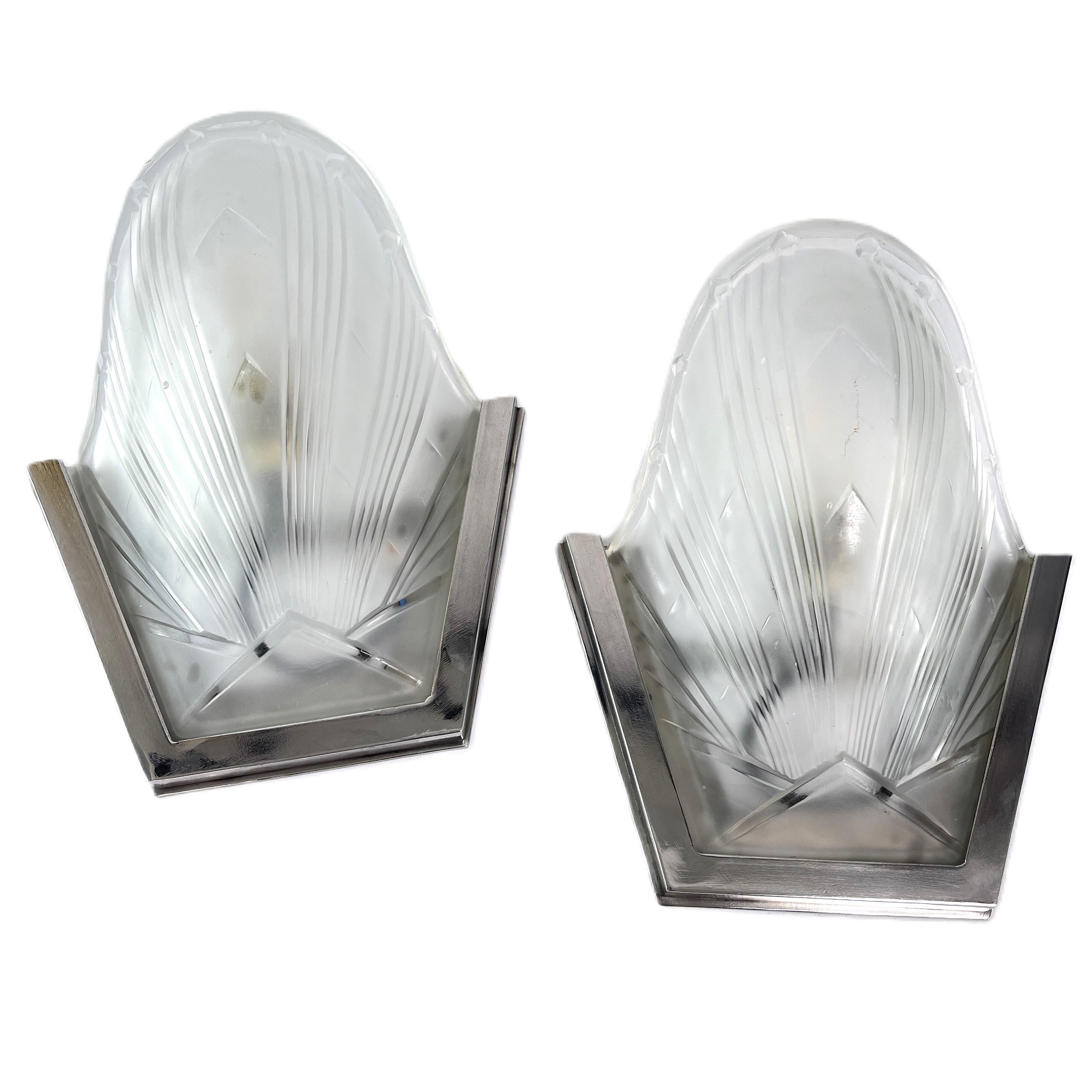 Pair of Art Deco sconces, 1930s