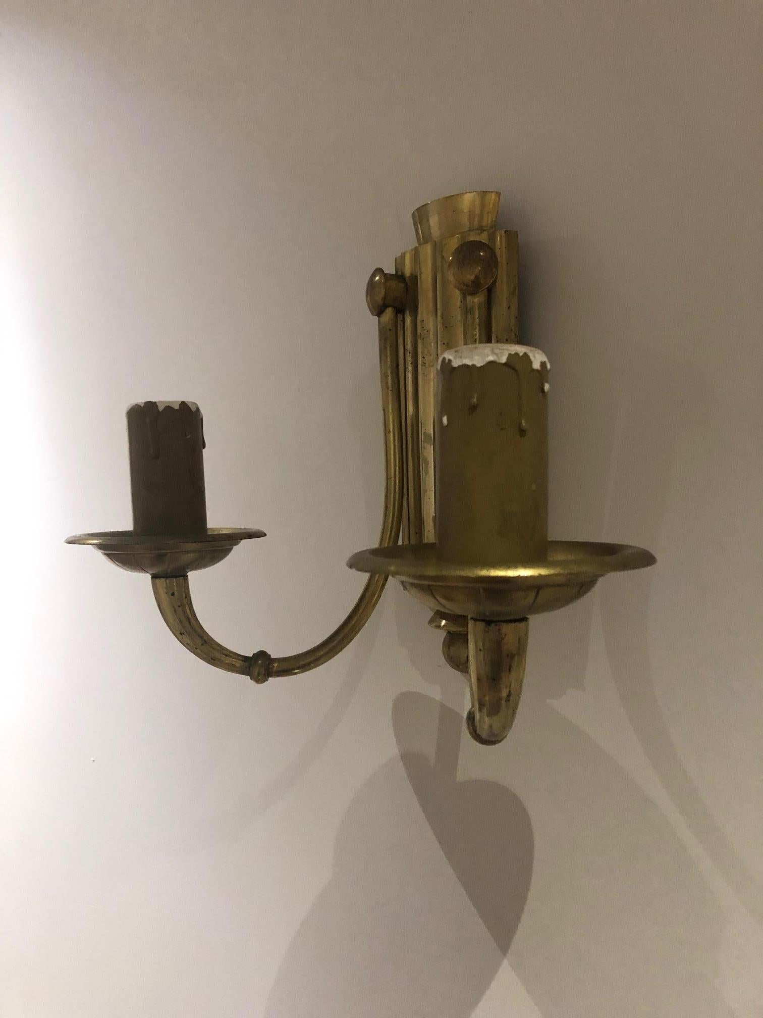 French brass Art Deco wall lights, original condition from the 1930s.
 