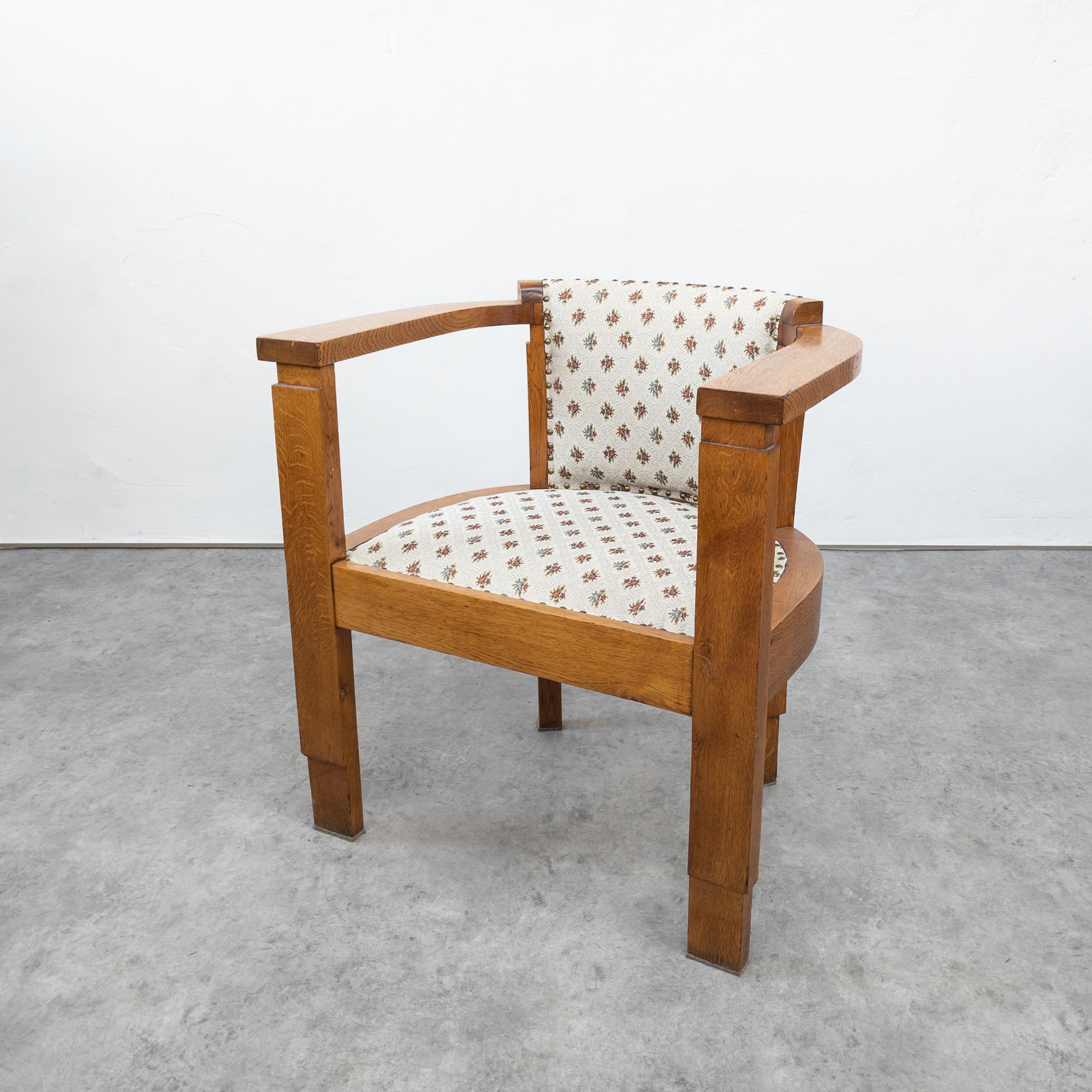 Paire de fauteuils club sculpturaux Art Déco en vente 5