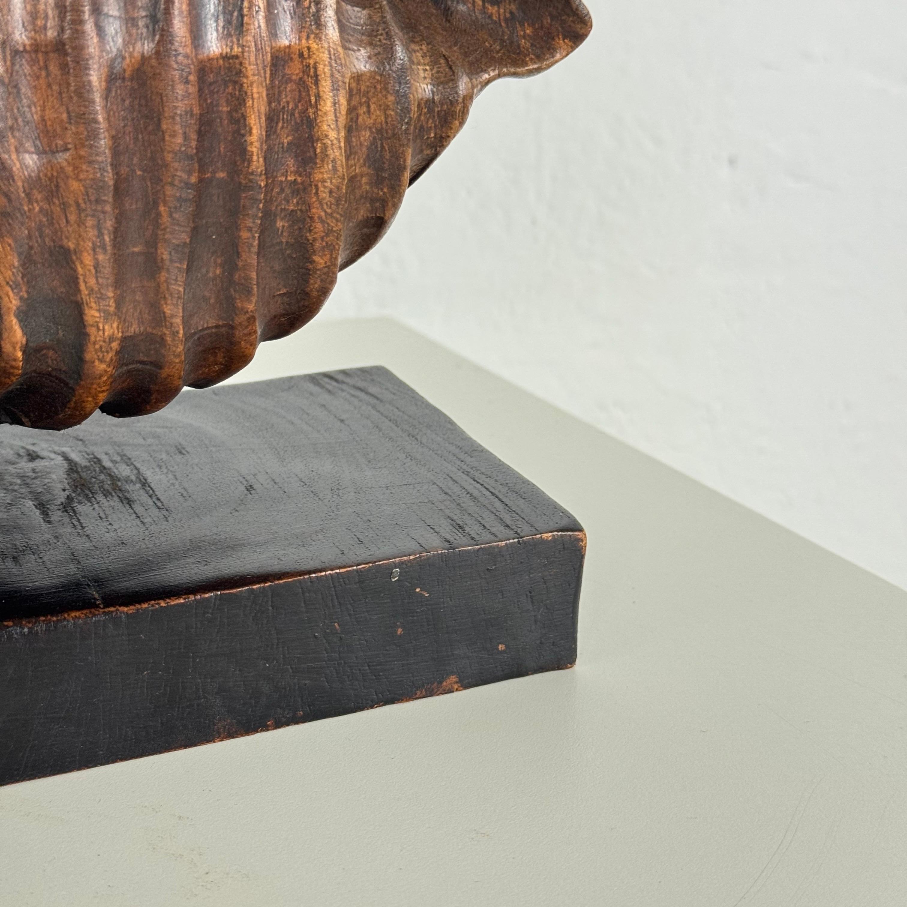 Pair of Art Deco Shell-Shaped Bookends, Italy, 1930s For Sale 3