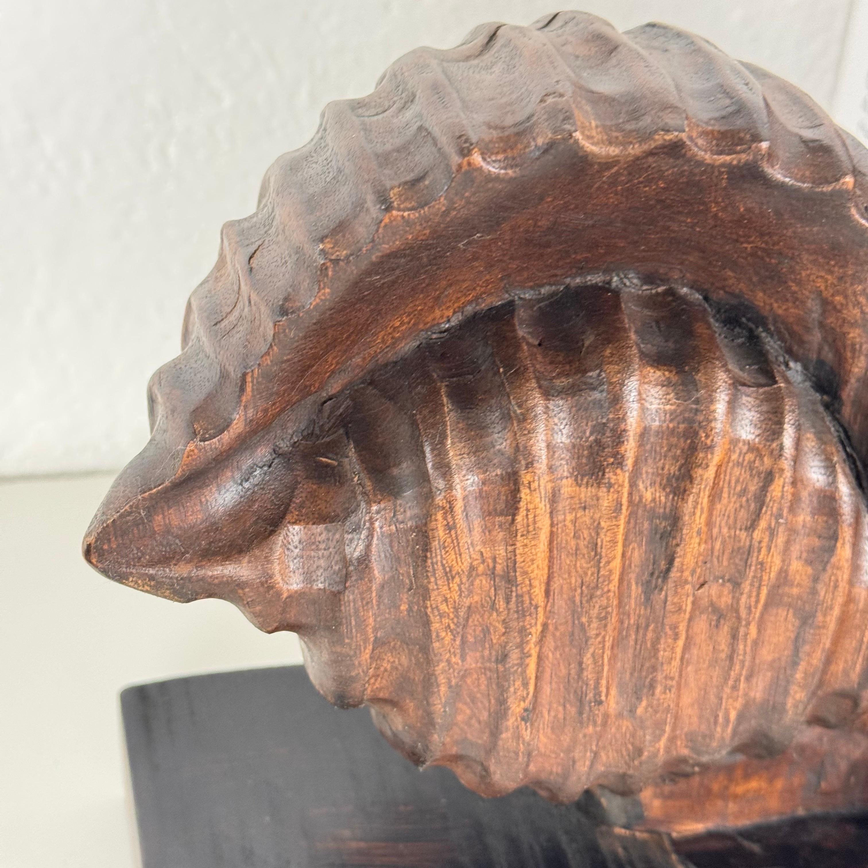 Pair of Art Deco Shell-Shaped Bookends, Italy, 1930s For Sale 9
