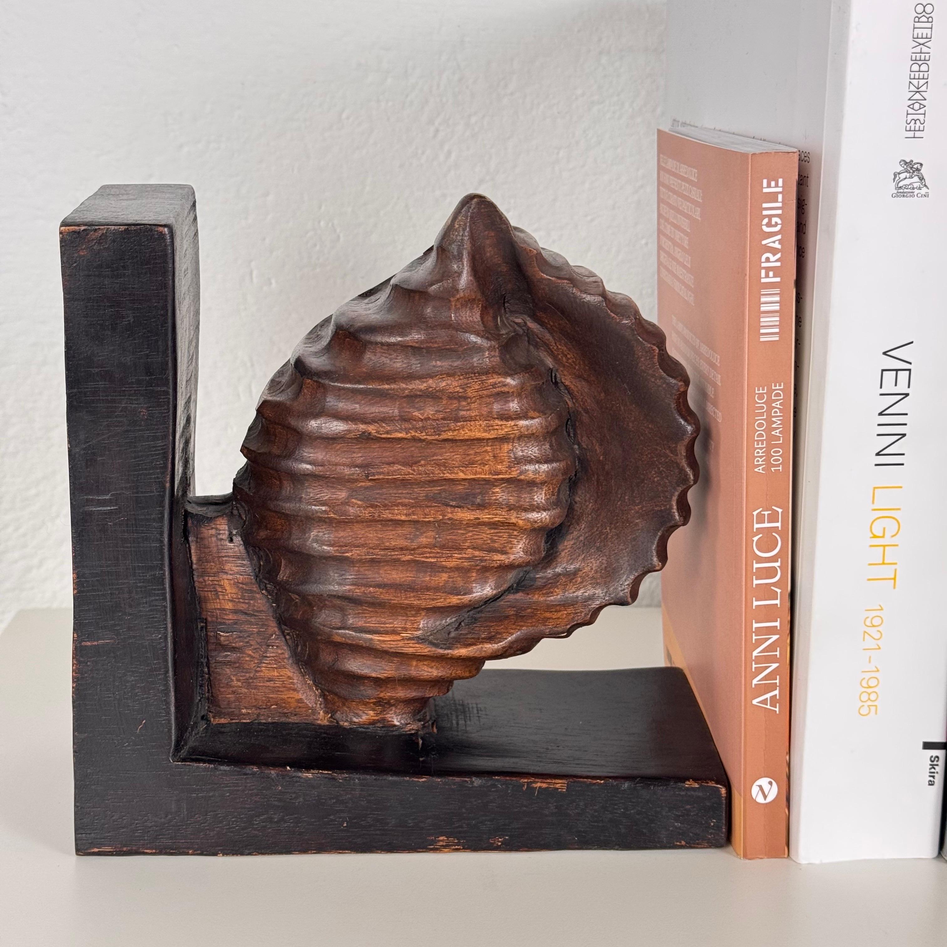 Pair of Art Deco Shell-Shaped Bookends, Italy, 1930s In Good Condition For Sale In Bagnolo Mella, Brescia