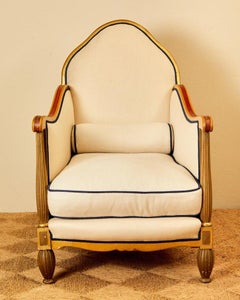 Paire de bergères Art Deco, en bois sculpté et doré, vers 1925, France.