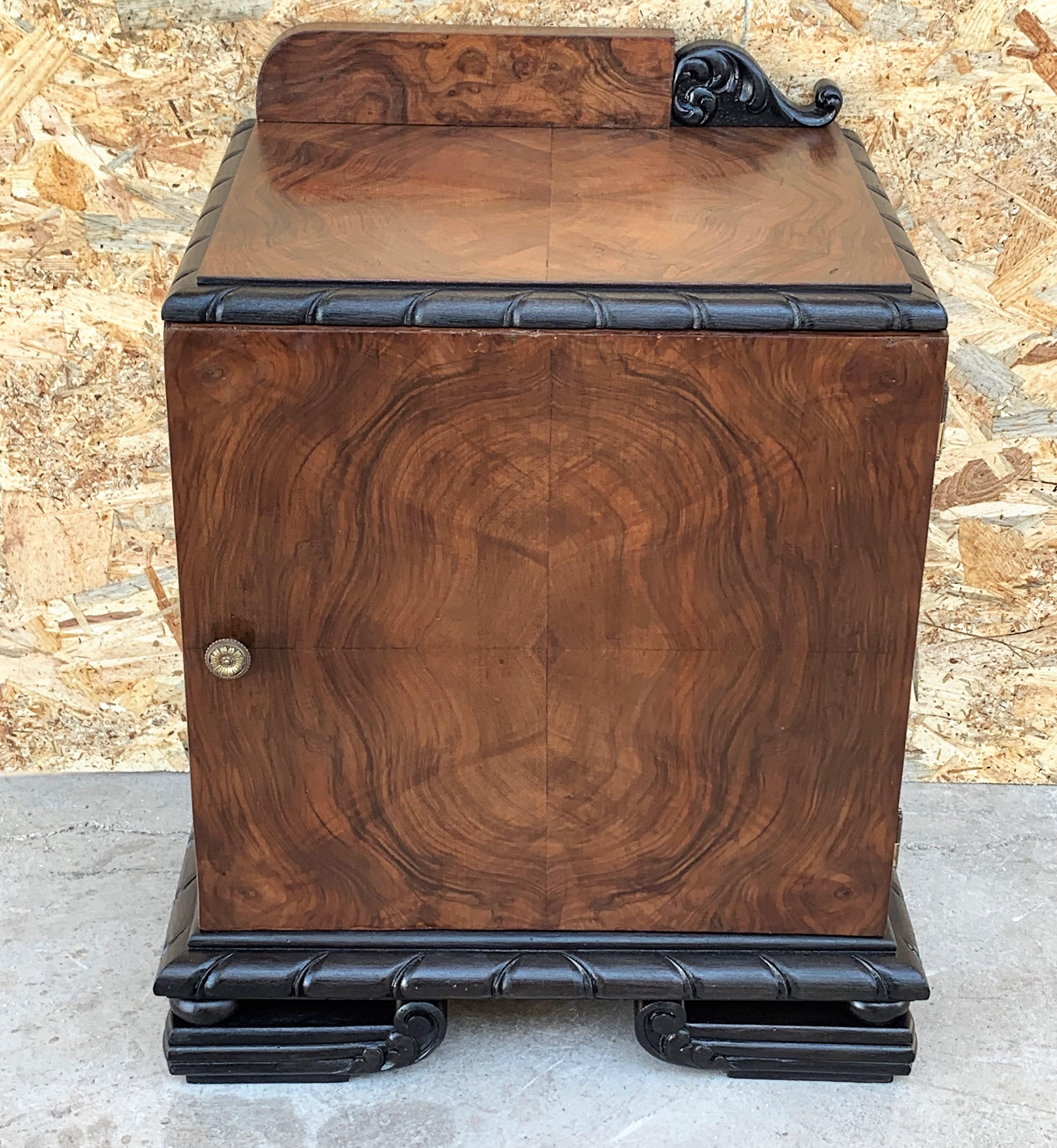 20th Century Pair of Art Deco Side Cabinets or Nightstands with Ebonized Base