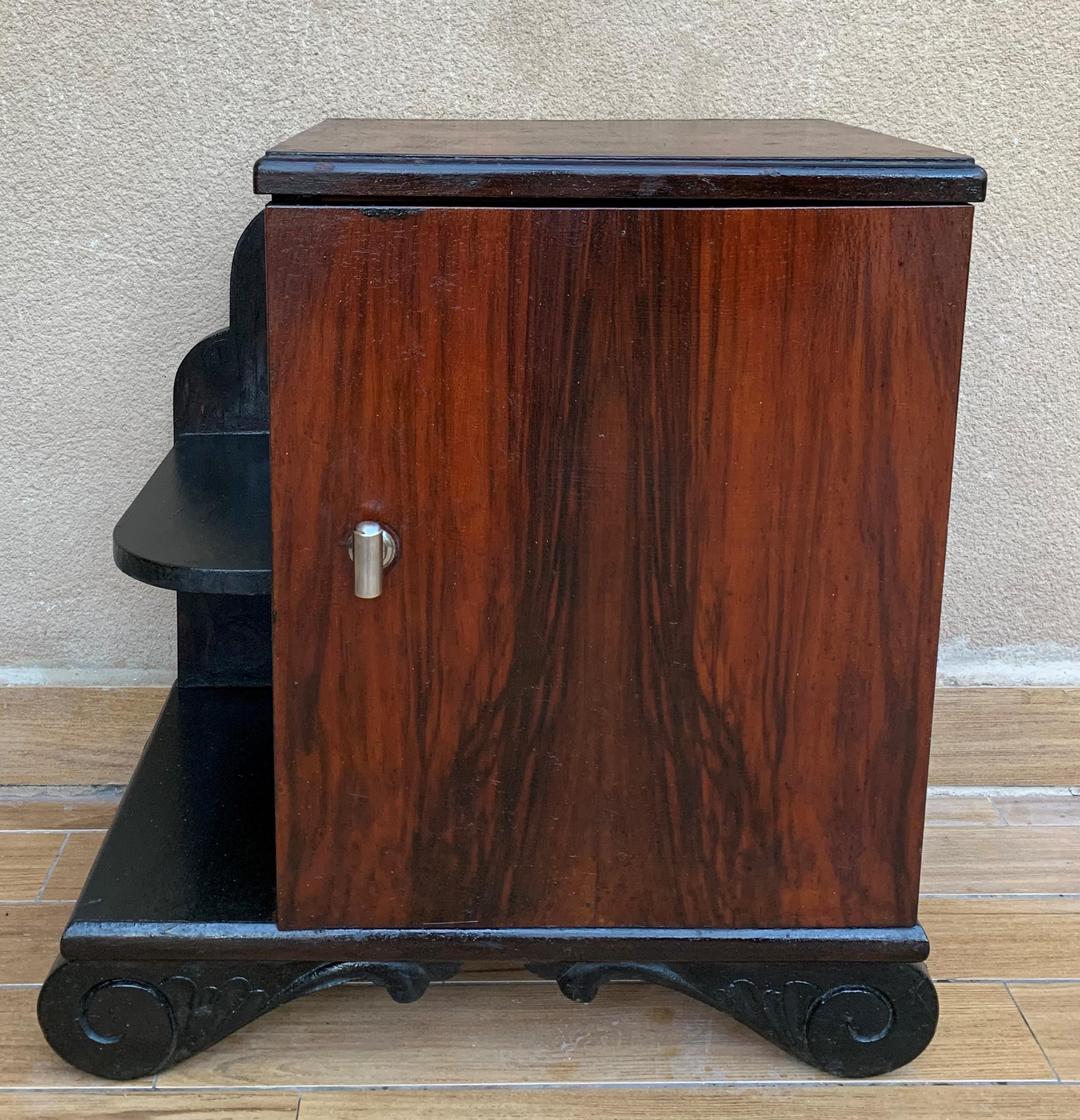 French Pair of Art Deco Side Cabinets or Nightstands with Ebonized Base and Burl Walnut For Sale