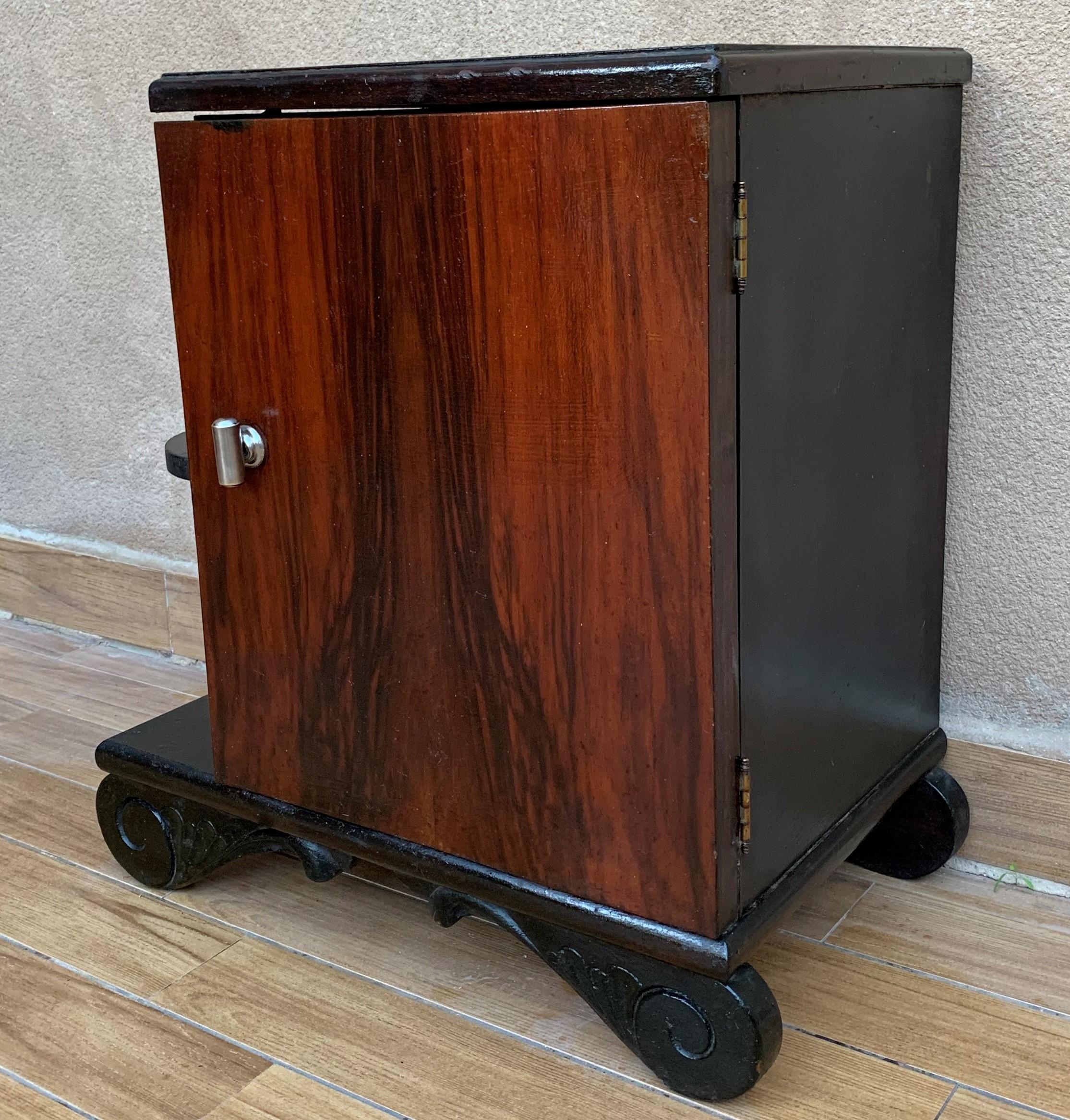 Pair of Art Deco Side Cabinets or Nightstands with Ebonized Base and Burl Walnut For Sale 3