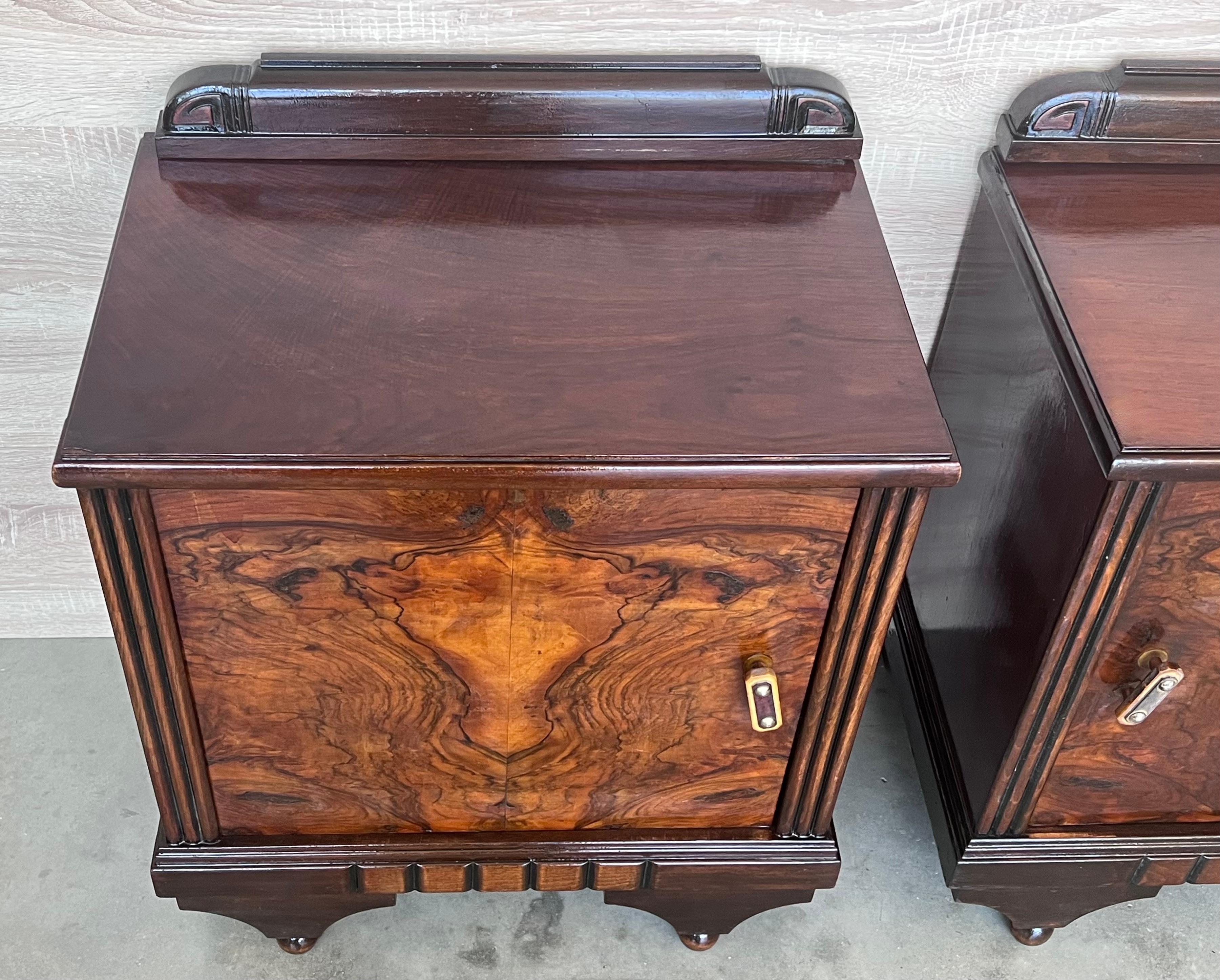 Pair of Art Deco Side Cabinets or Nightstands with Ebonized Base For Sale 1