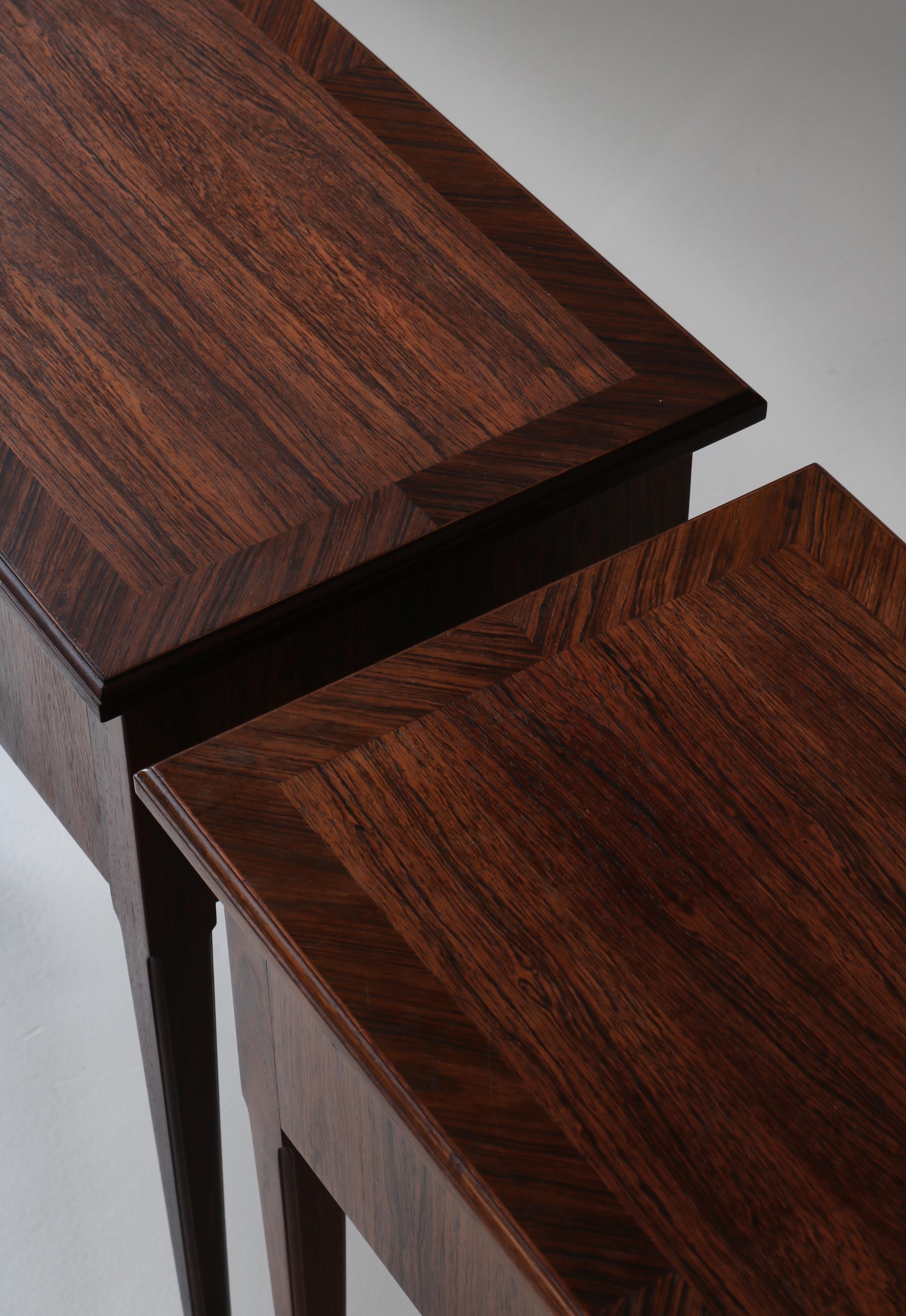 Paire de tables d'appoint Art déco d'Ernst Kühn en bois de rose, Danemark, années 1930 en vente 6