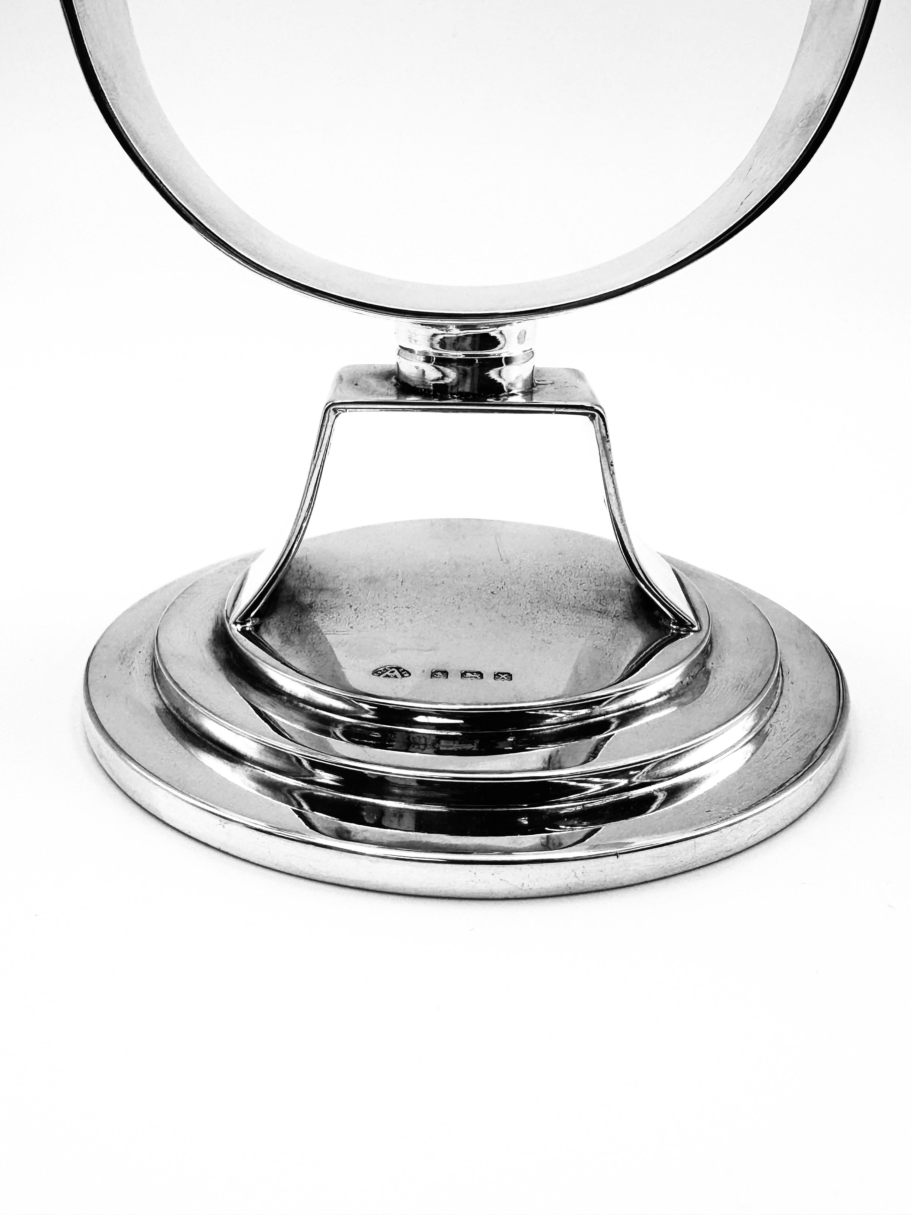 Coppia di candelabri in argento Art Déco in vendita 1