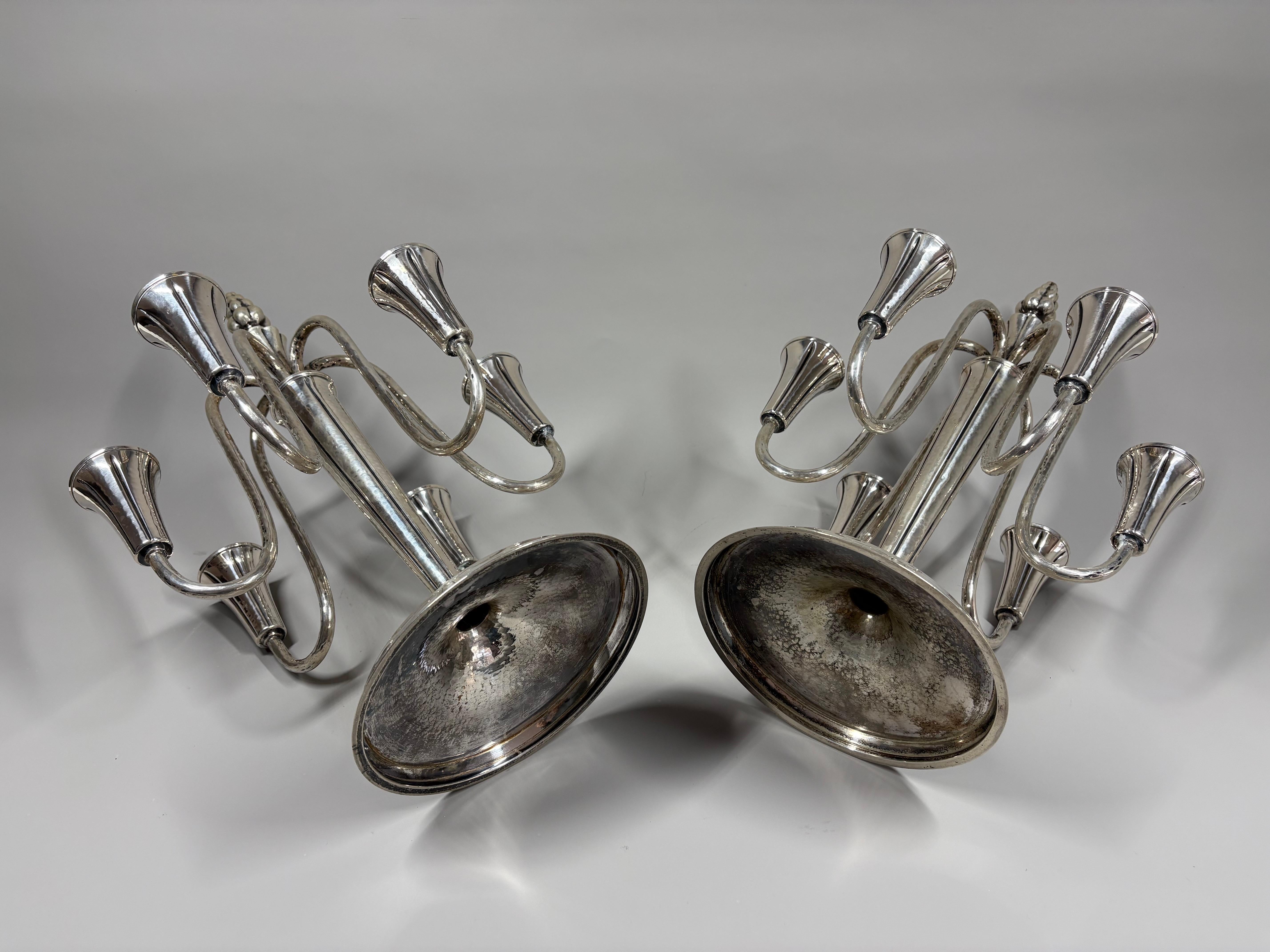 Pair of Art Deco silver six-light candelabra by Wilkens & Söhne circa 1930 in vendita 3