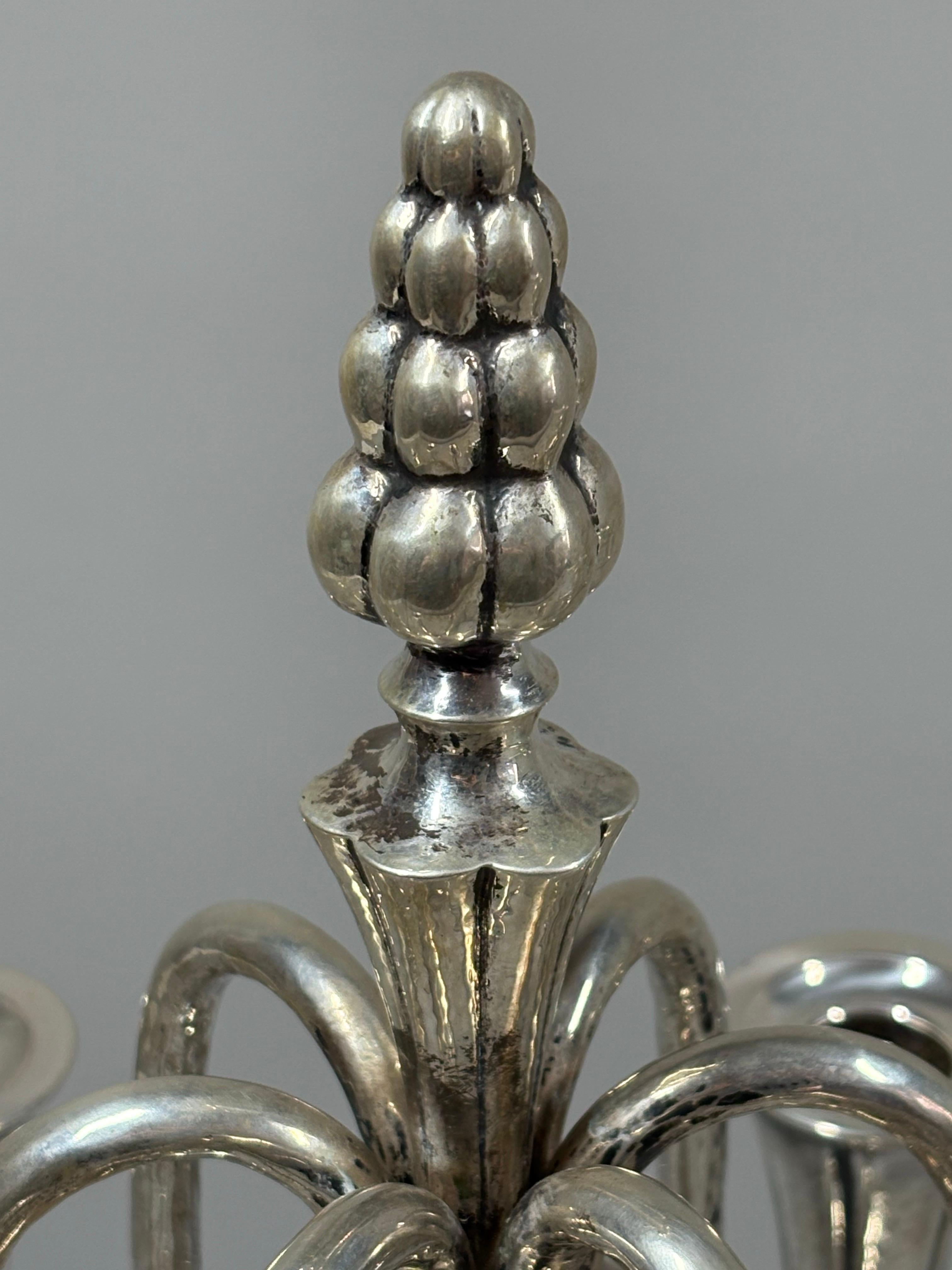 Pair of Art Deco silver six-light candelabra by Wilkens & Söhne circa 1930 in vendita 5