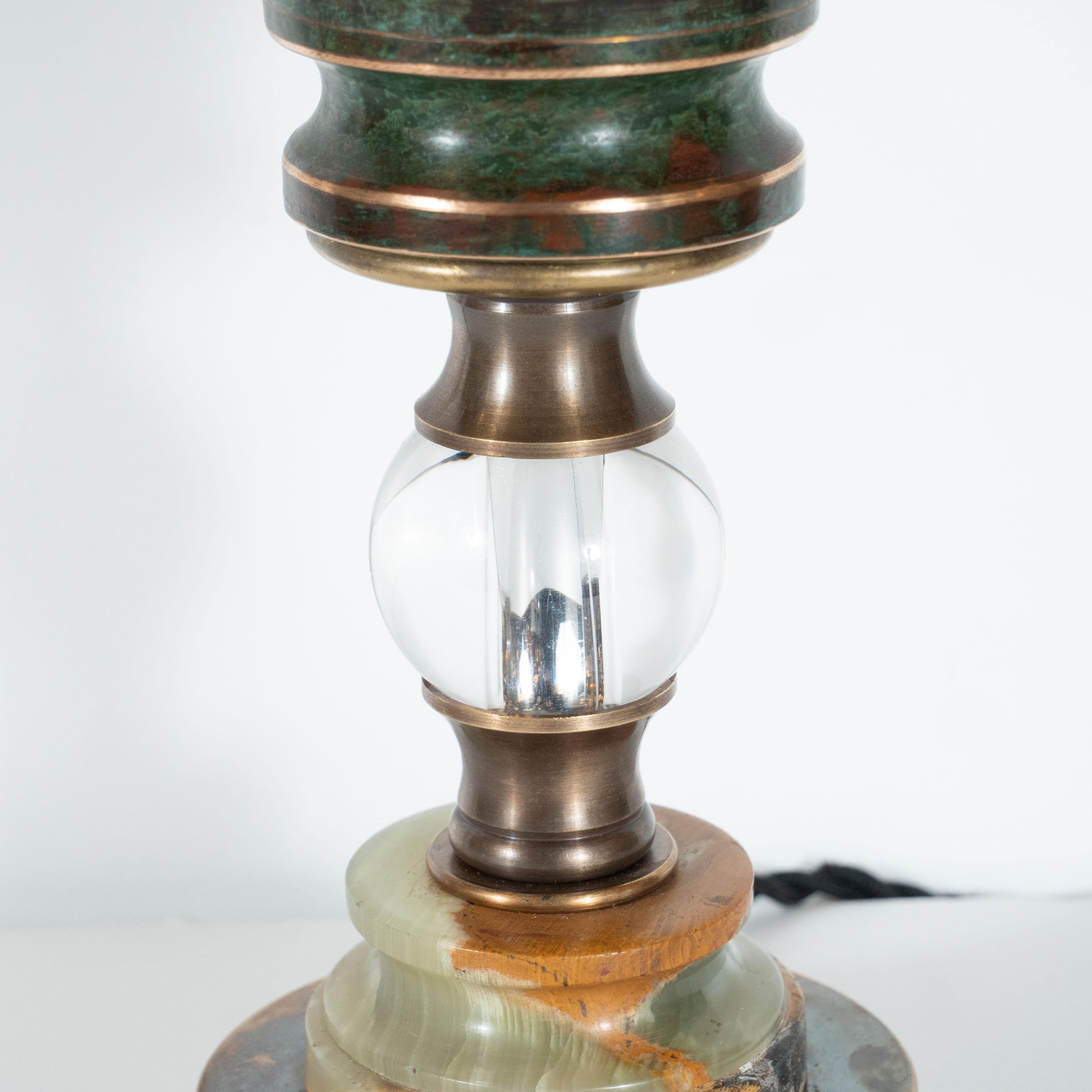 Paar Art-Déco-Wolkenkratzer-Urnen aus patinierter Bronze, Messing und Marmor, Deckenleuchten im Zustand „Hervorragend“ im Angebot in New York, NY