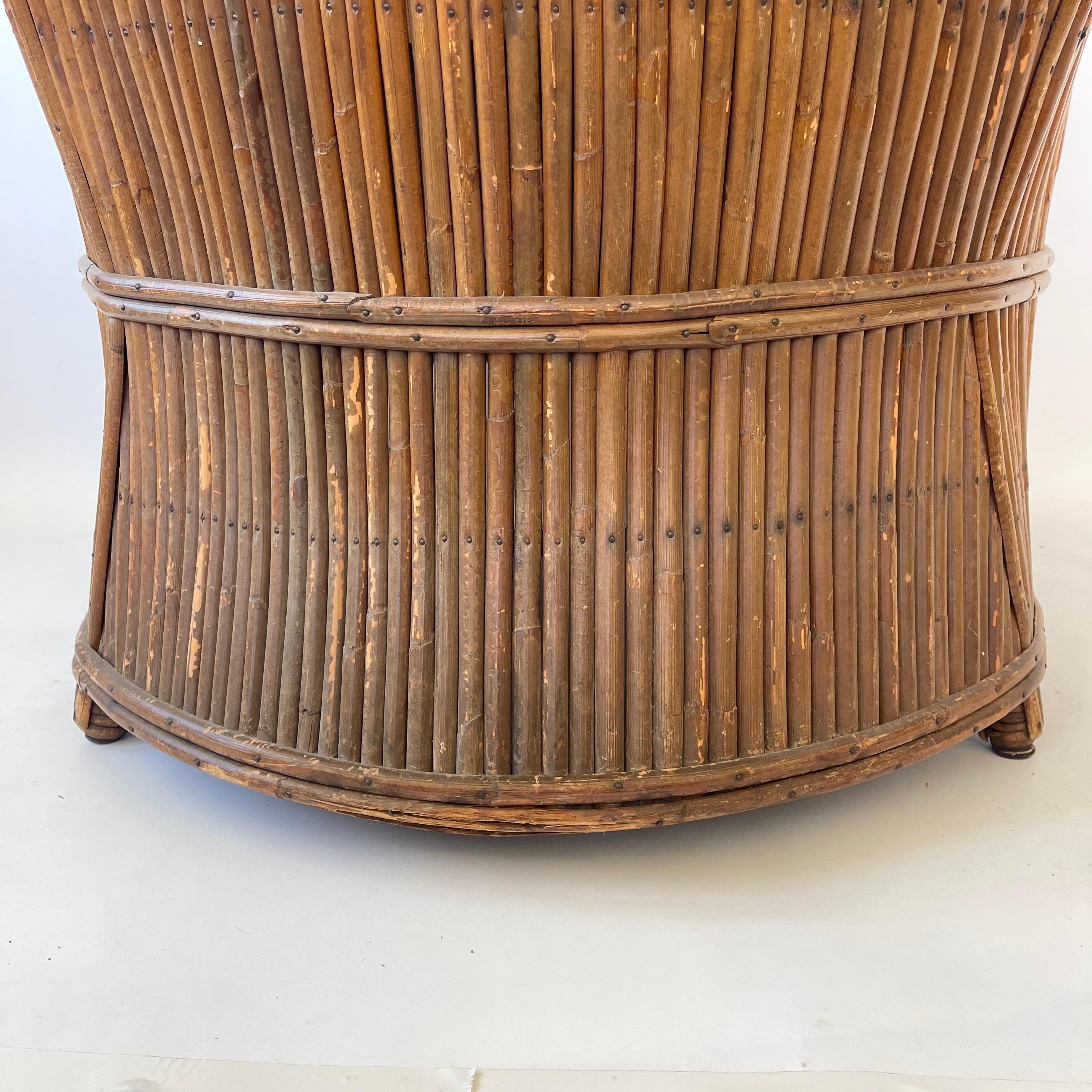 Paire de fauteuils Art Deco en rotin fendu, USA, Circa 1940s en vente 7