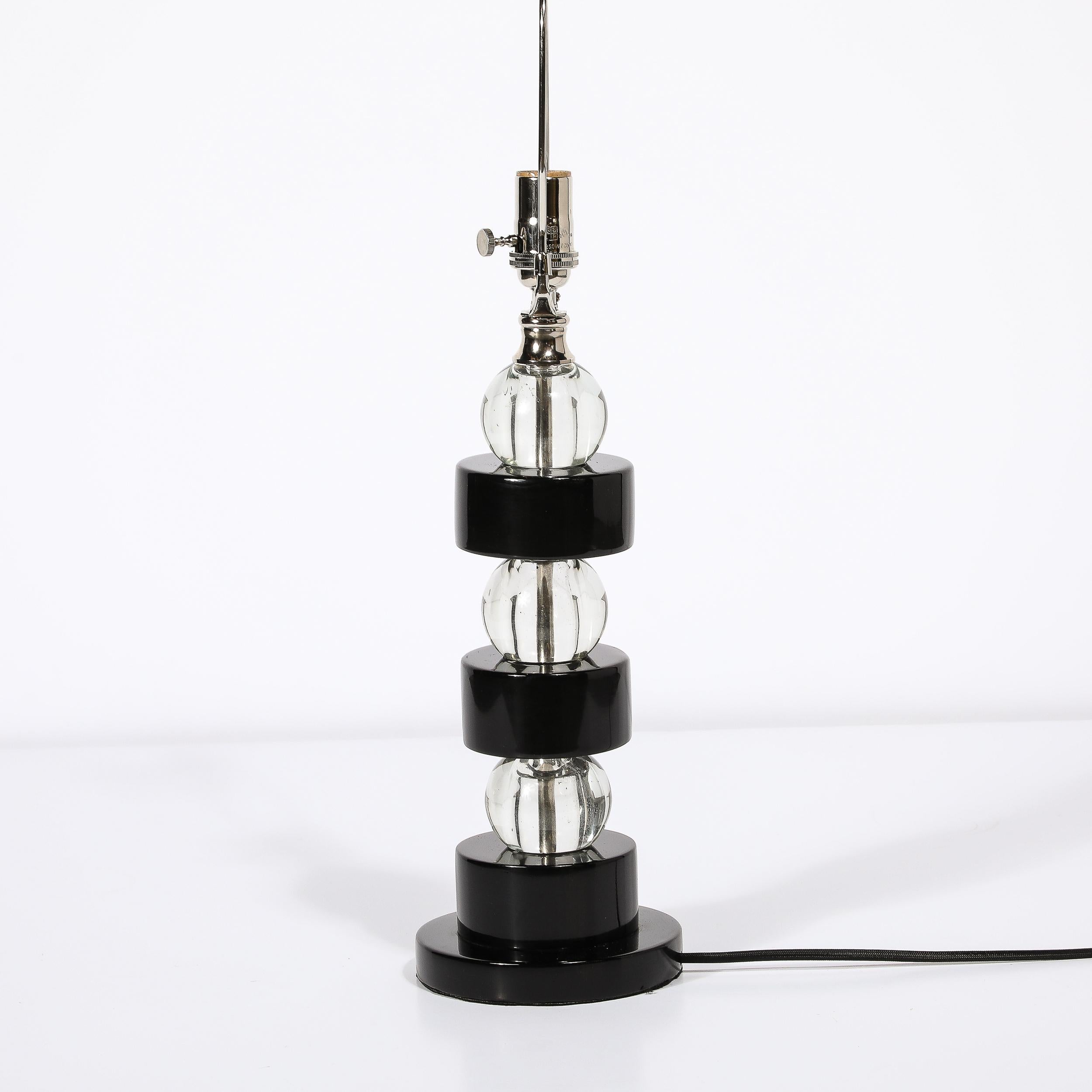 Paar gestapelte Art-Déco-Kugel-Tischlampen aus schwarzem Lack und Glas von Russel Wright, Art déco im Angebot 3