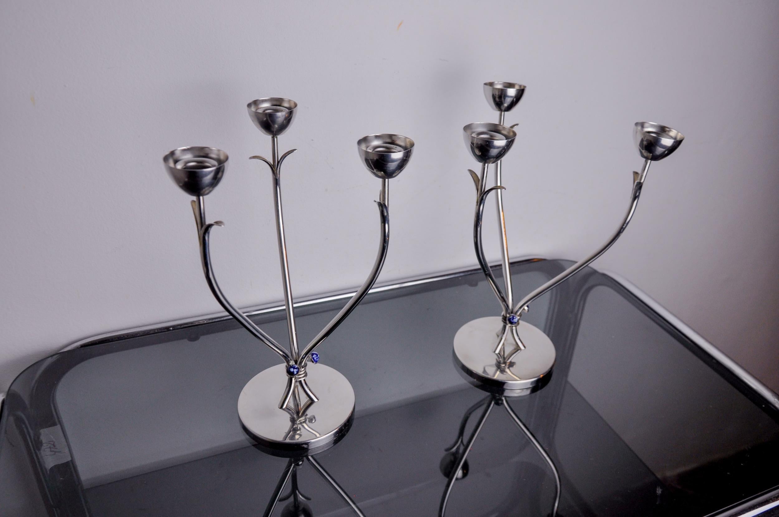 Late 20th Century Pair of art deco stainless steel candlesticks with 3 flames and blue For Sale