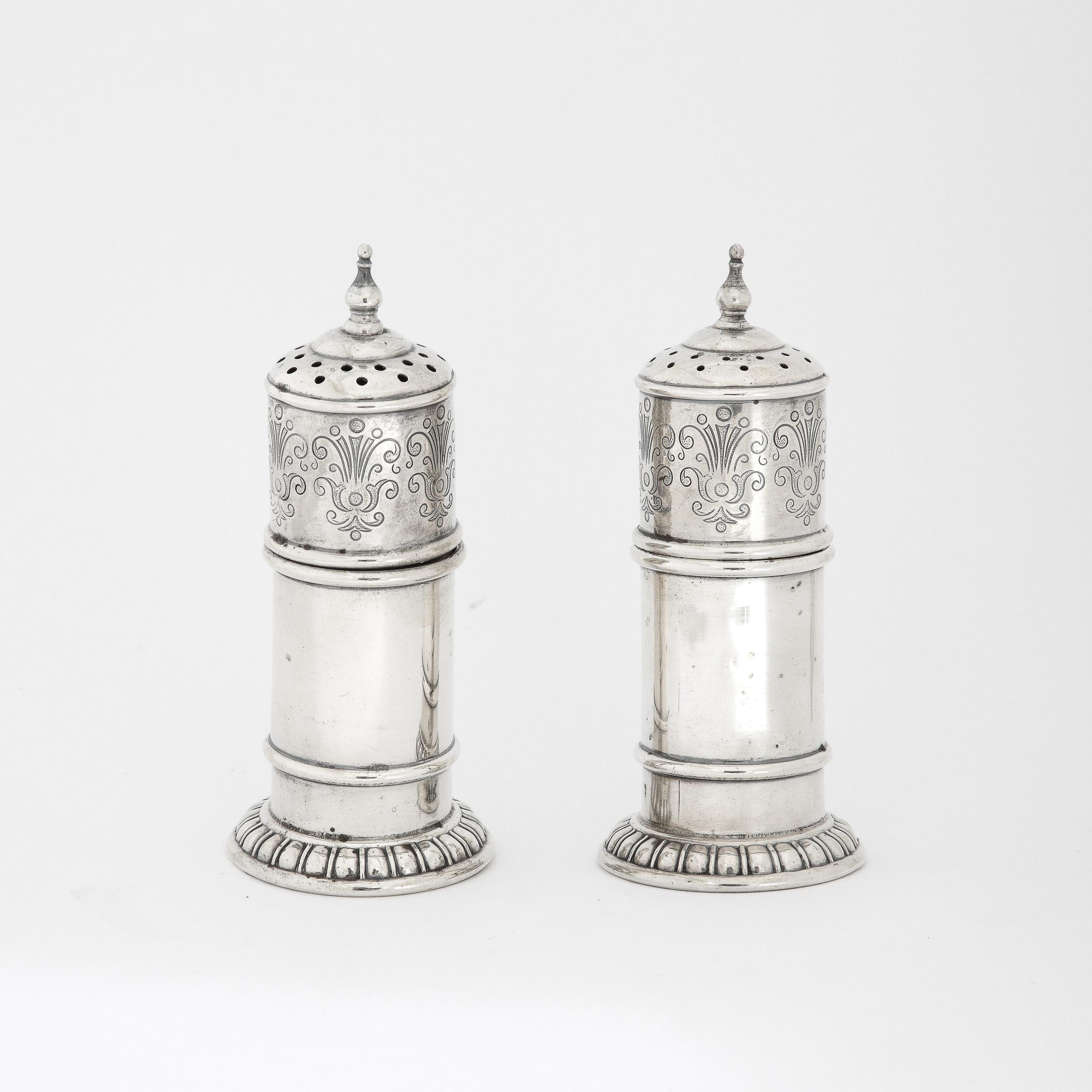 Pair of Art Deco Sterling Salt and Pepper Shakers by Rogers, Lunt and Bowlen Co. For Sale 6