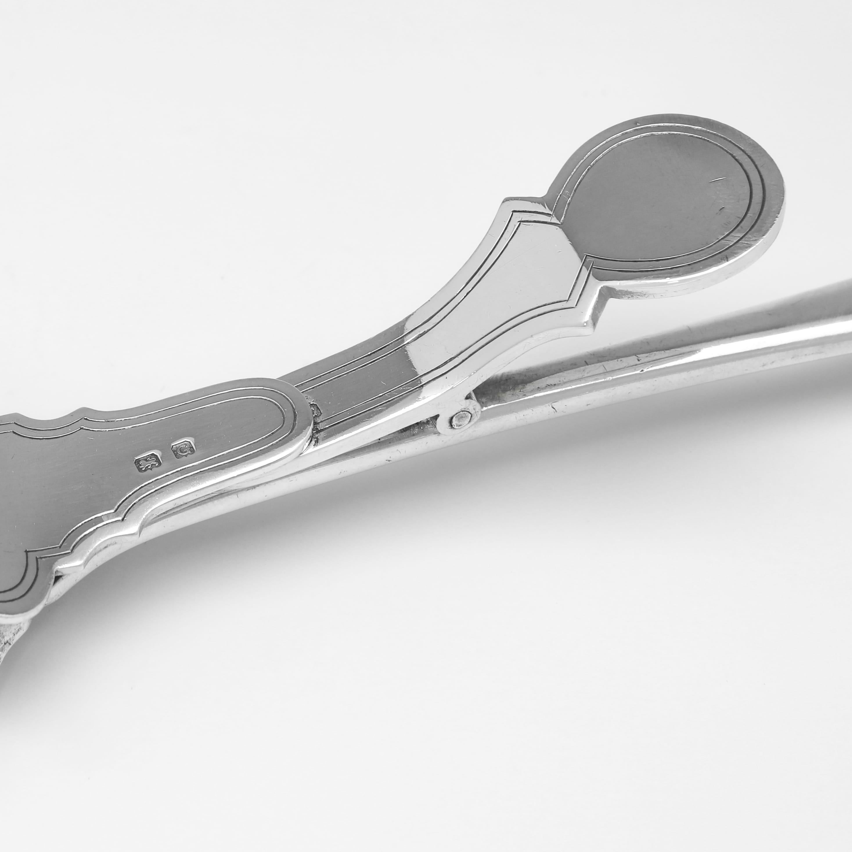 Inglese Coppia di pinze per asparagi in argento sterling art déco, realizzate nel 1931 in vendita