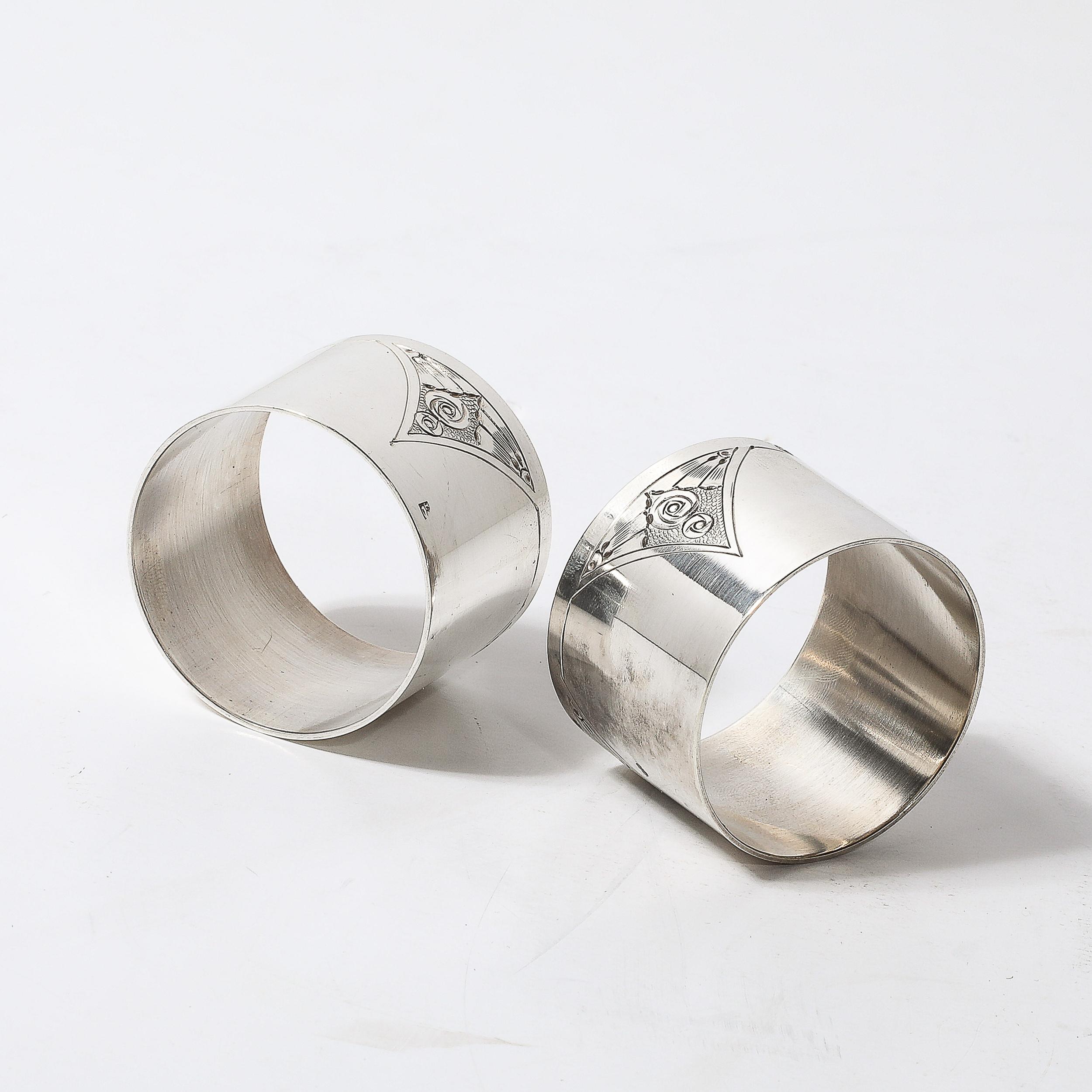 Coppia di portatovaglioli in argento Sterling Art Deco con motivo floreale cubista cesellato in vendita 11