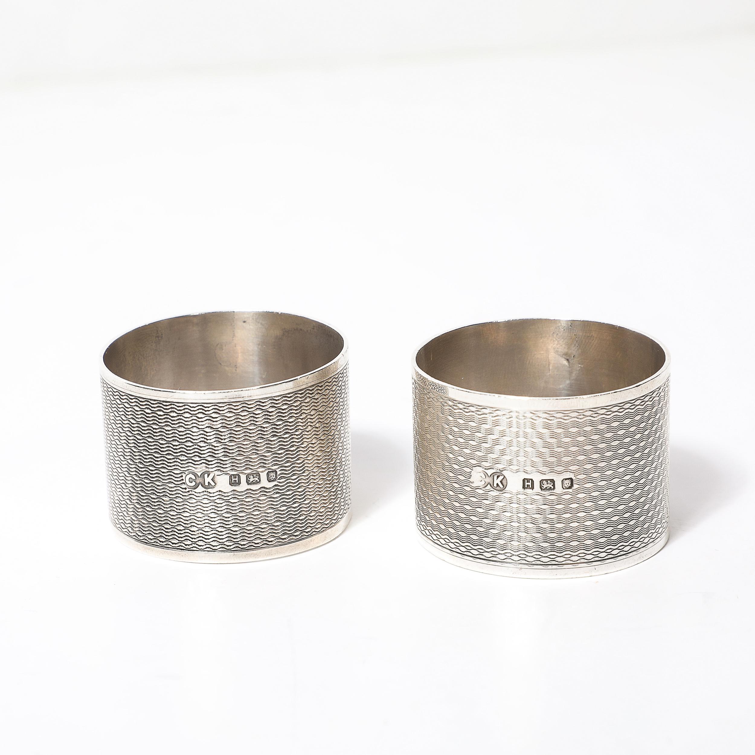 Pareja de servilleteros Art Déco de plata de ley con detalles de torneado de motor en venta 2