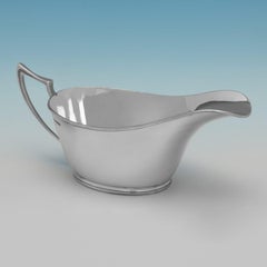 Pair of art deco sterling silver sauce boats made in 1933 by Walker & Hall
